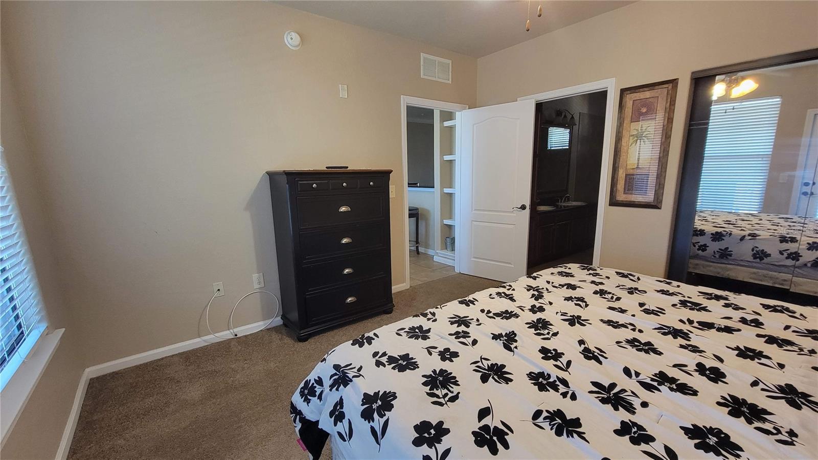 Image 15 of 44 For 914 Charo Parkway 123