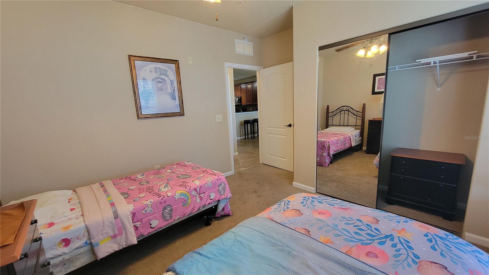 Image 25 of 44 For 914 Charo Parkway 123