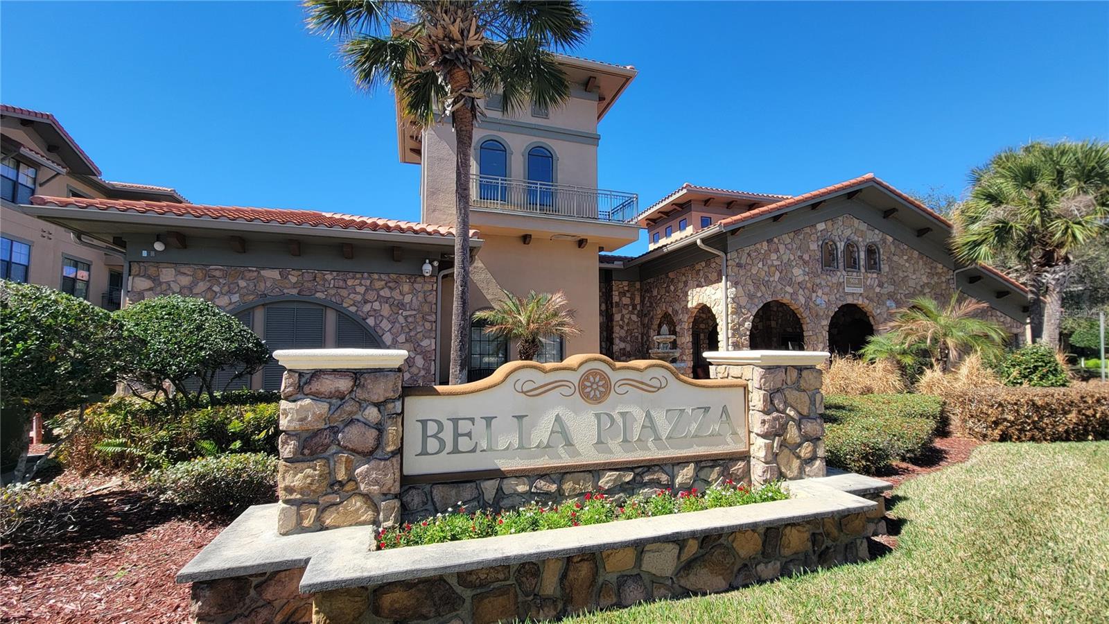 Image 31 of 44 For 914 Charo Parkway 123