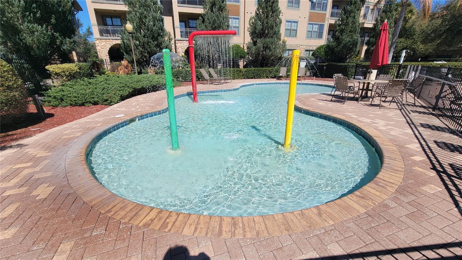 Image 41 of 44 For 914 Charo Parkway 123