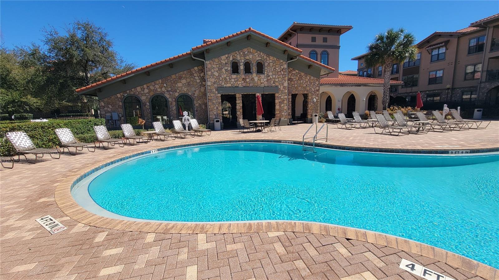 Image 42 of 44 For 914 Charo Parkway 123