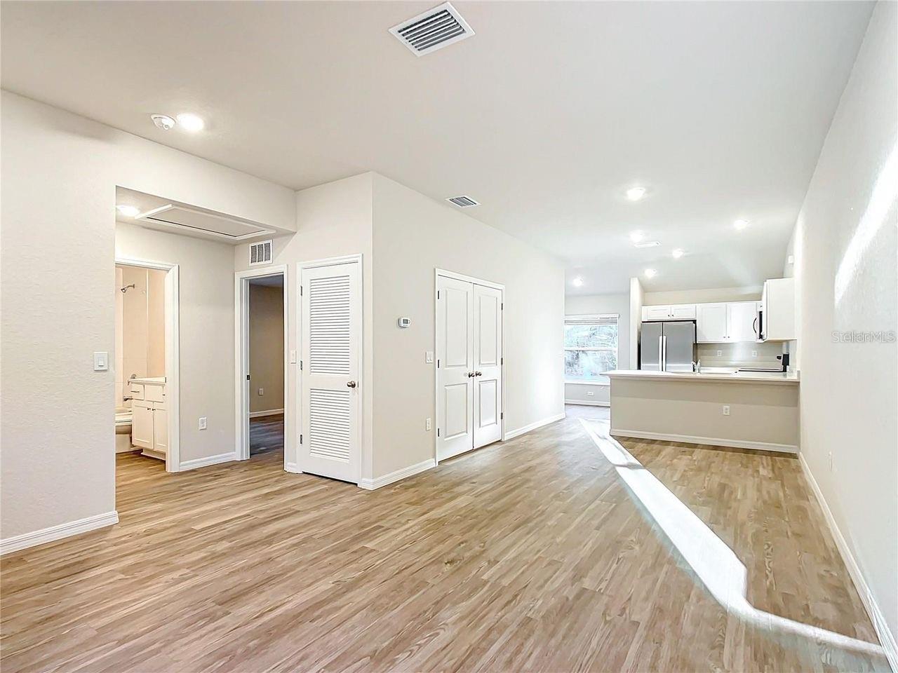 Image 3 of 14 For 3090 Odier Street