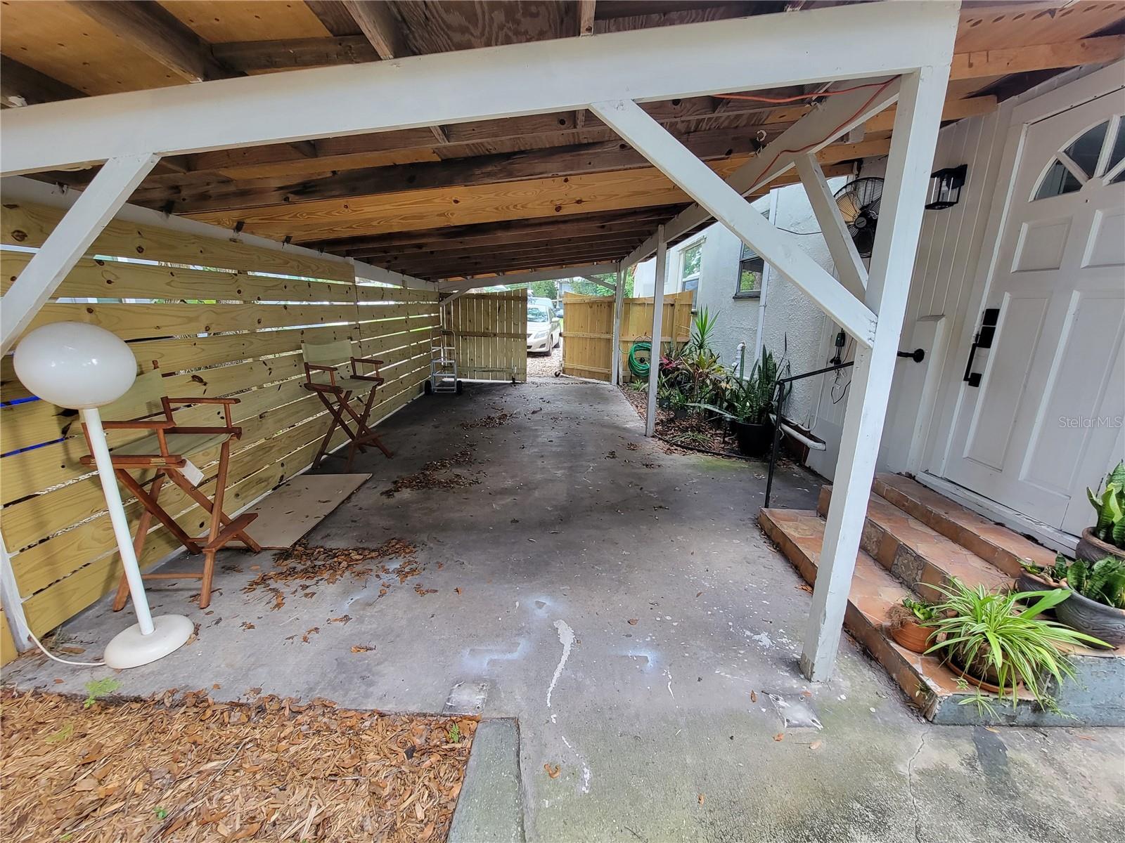 Image 14 of 29 For 717 Illinois Avenue