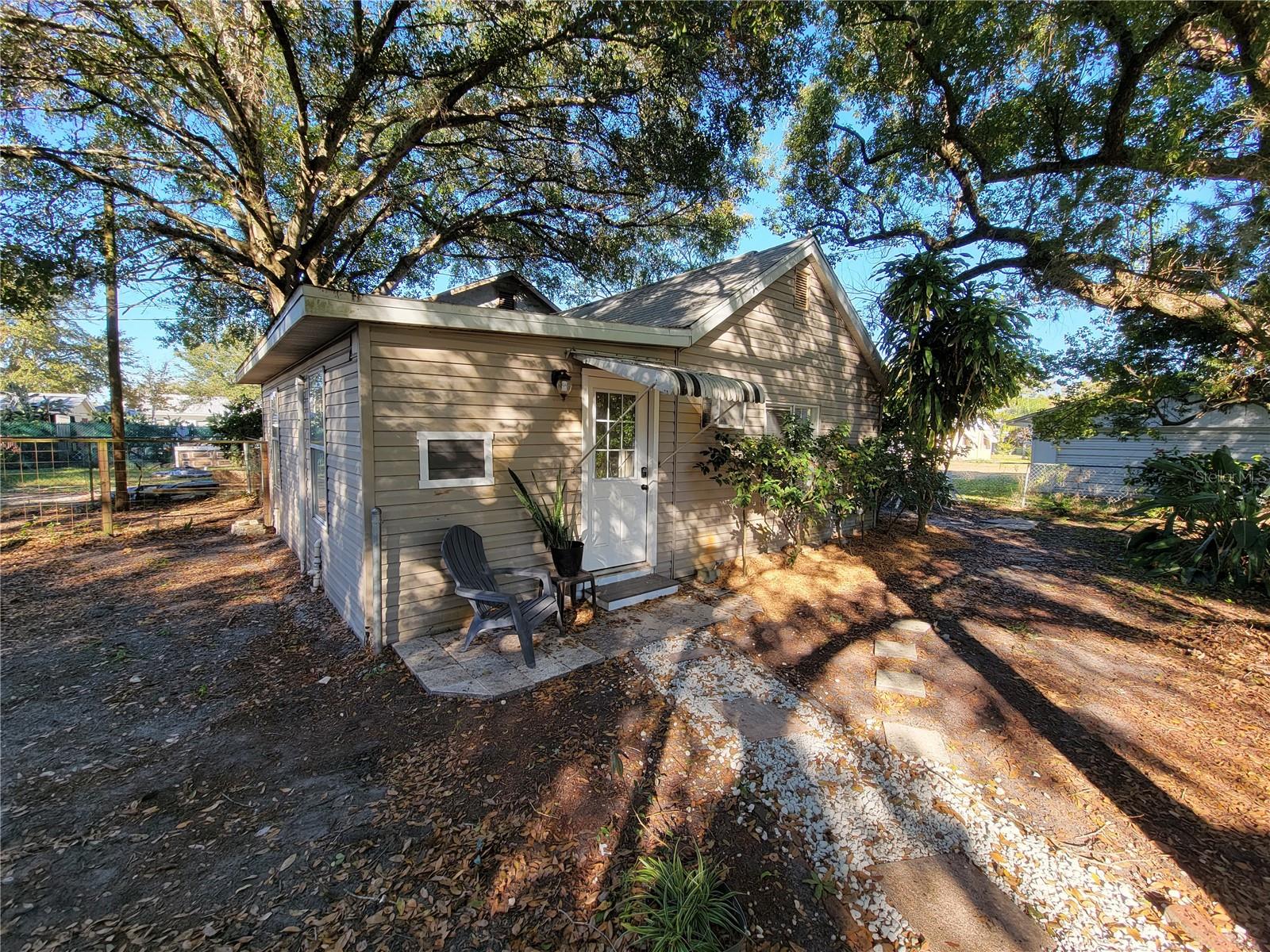 Image 19 of 29 For 717 Illinois Avenue