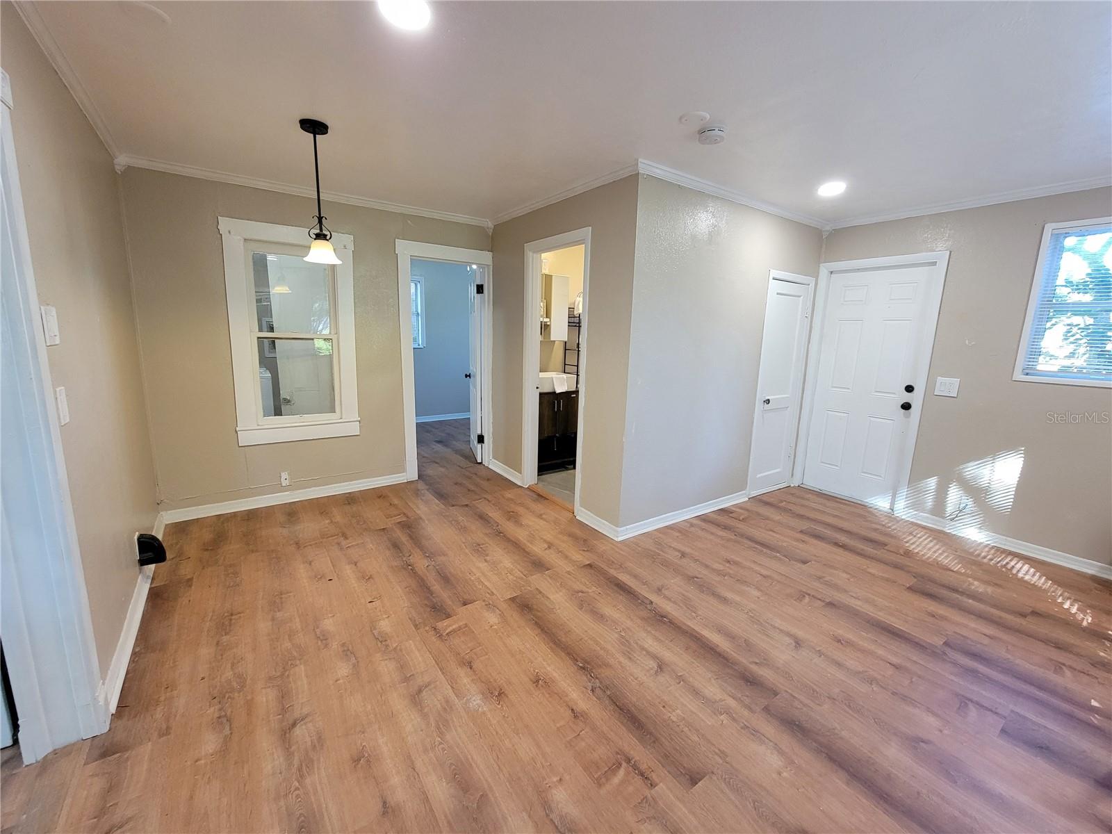 Image 24 of 29 For 717 Illinois Avenue