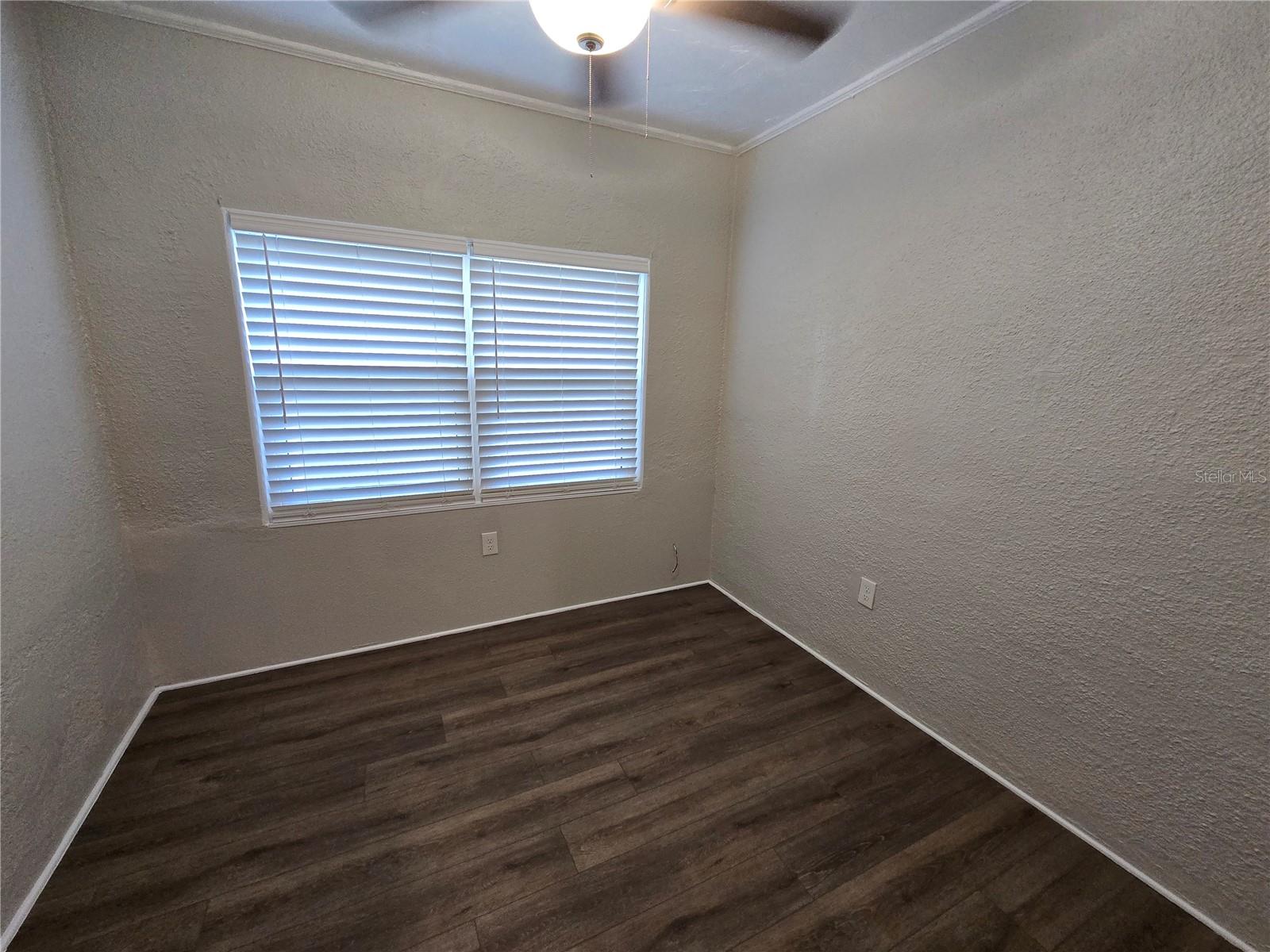 Image 8 of 29 For 717 Illinois Avenue