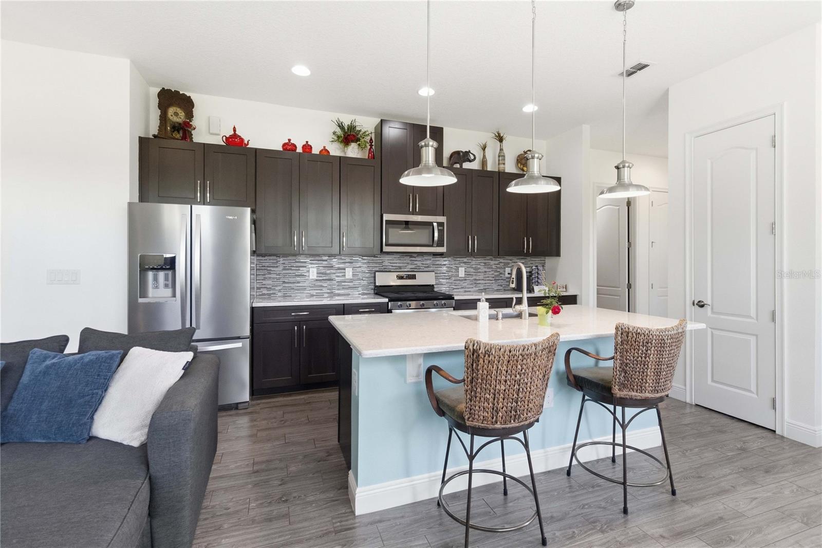 Image 13 of 50 For 2373 Datura Loop