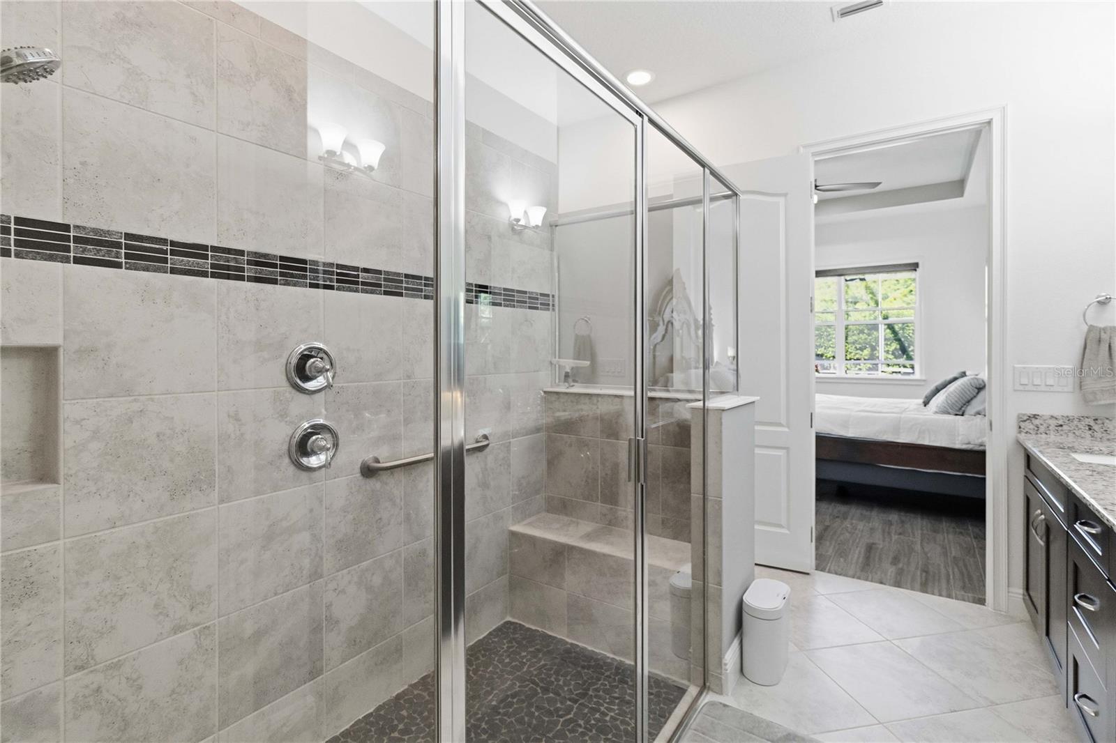 Image 22 of 50 For 2373 Datura Loop