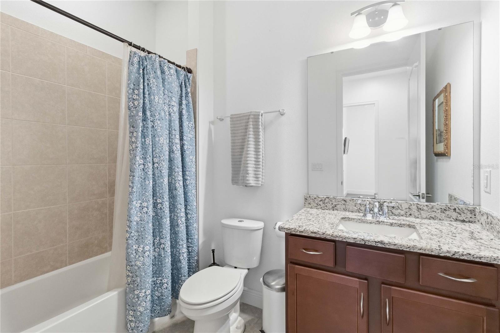 Image 32 of 50 For 2373 Datura Loop