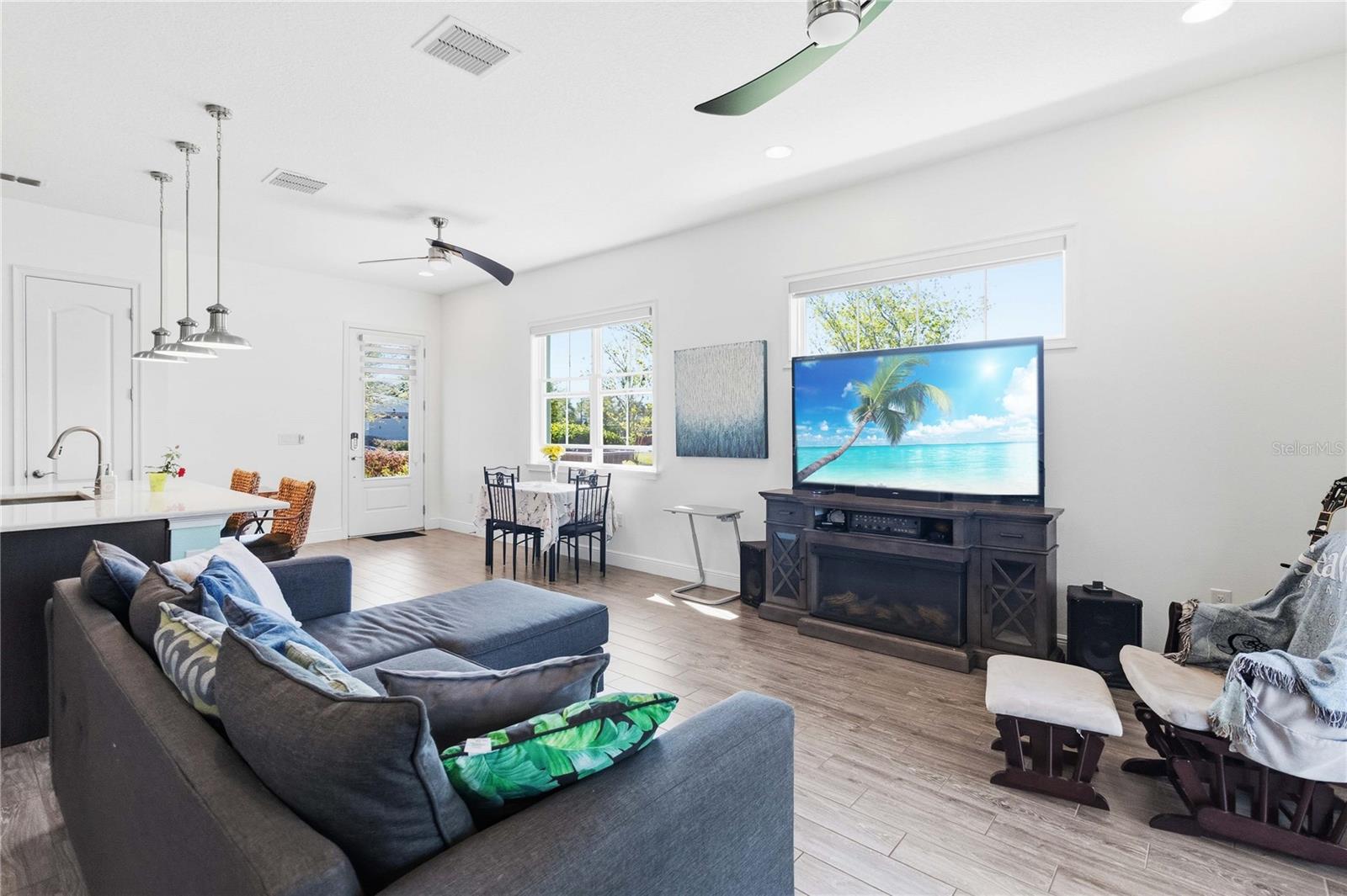 Image 6 of 50 For 2373 Datura Loop