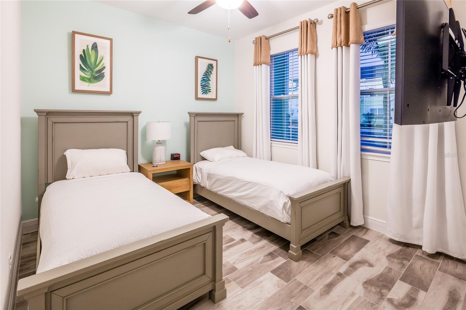 Image 16 of 51 For 2924 Caribbean Soul Drive