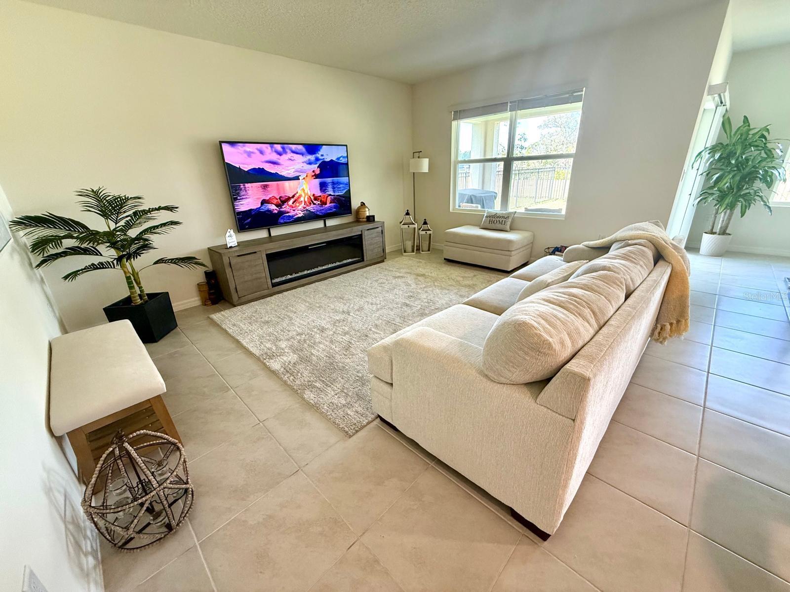 Image 5 of 28 For 17132 Edgemont Lane