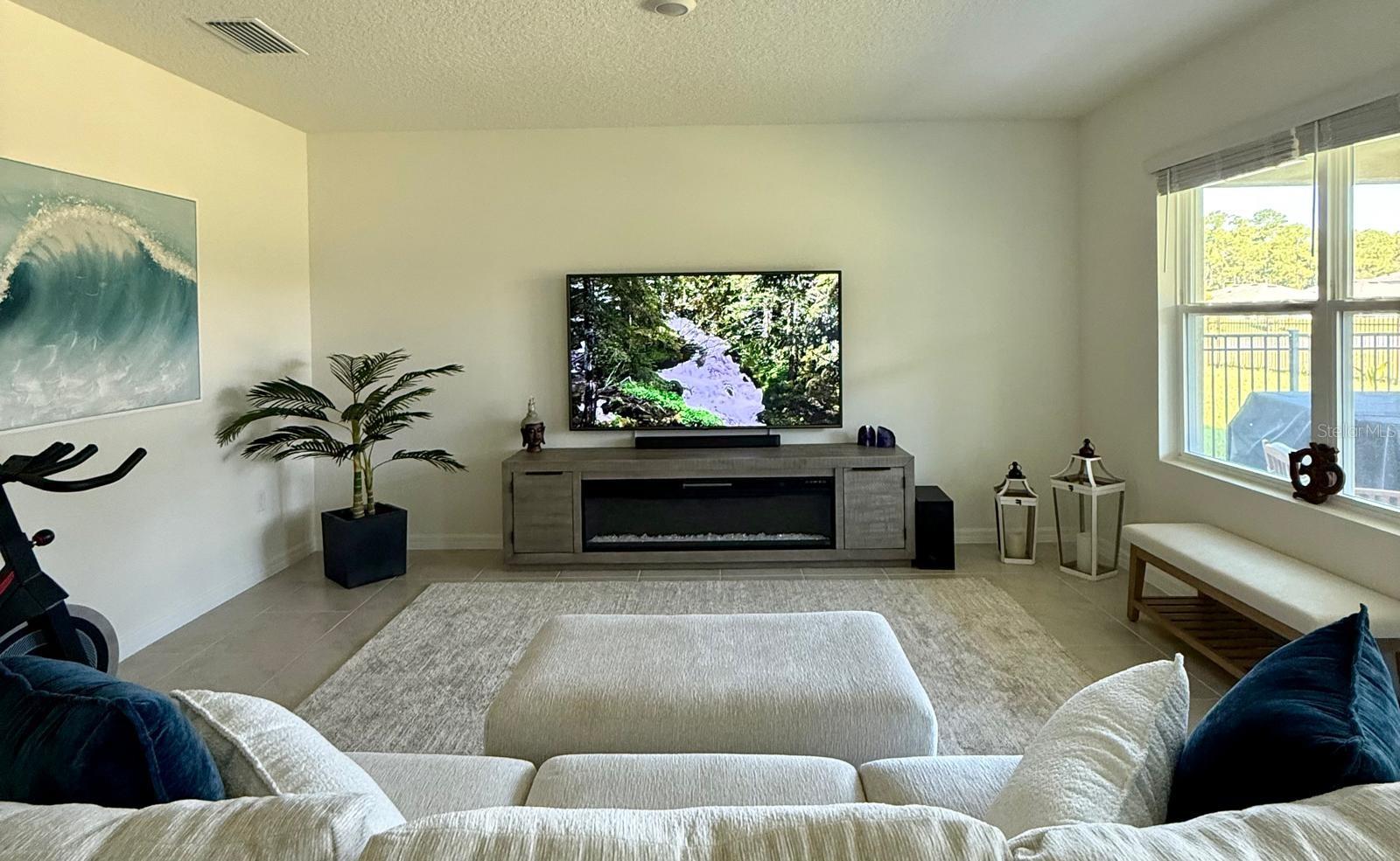 Image 6 of 28 For 17132 Edgemont Lane