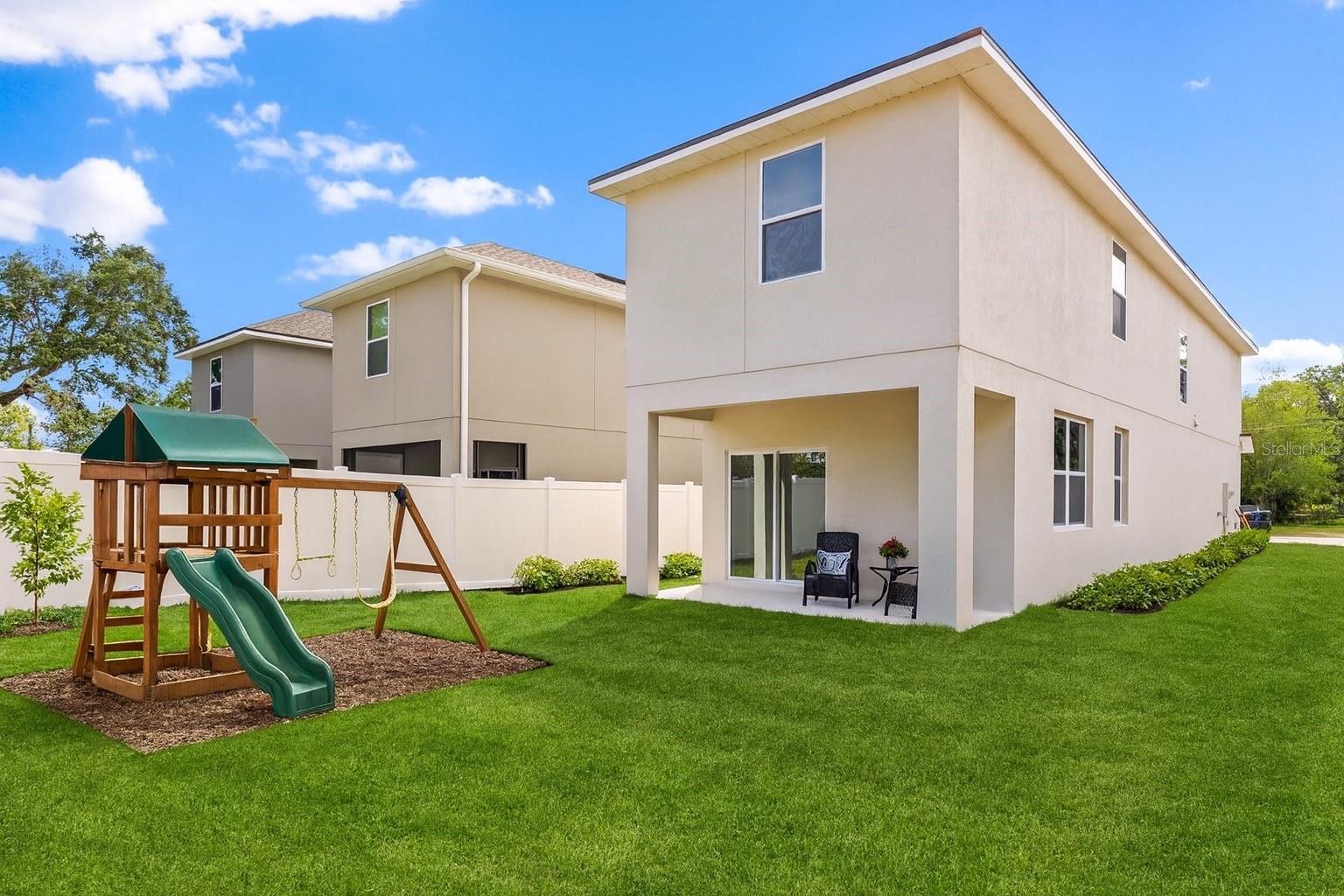 Image 2 of 10 For 679 Lincoln Street