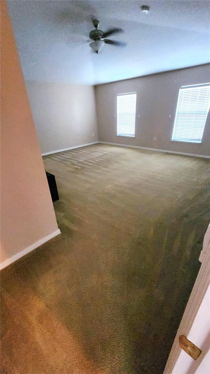 Image 13 of 15 For 551 Stonewall Avenue