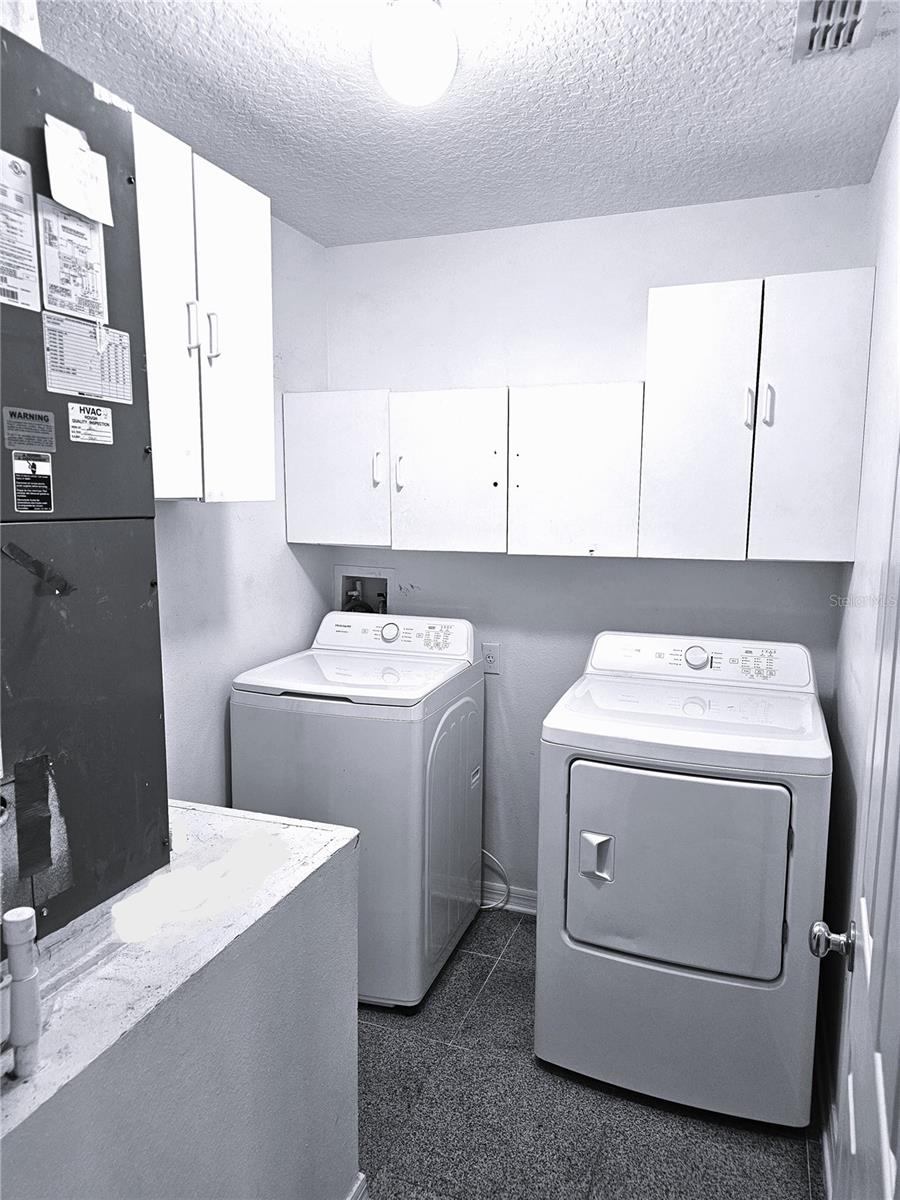 Image 3 of 15 For 551 Stonewall Avenue