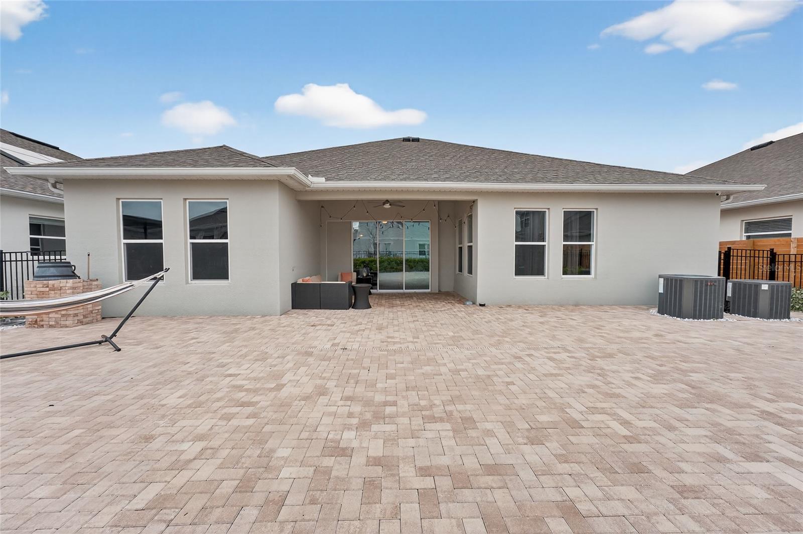 Image 51 of 62 For 19076 Planetree Street