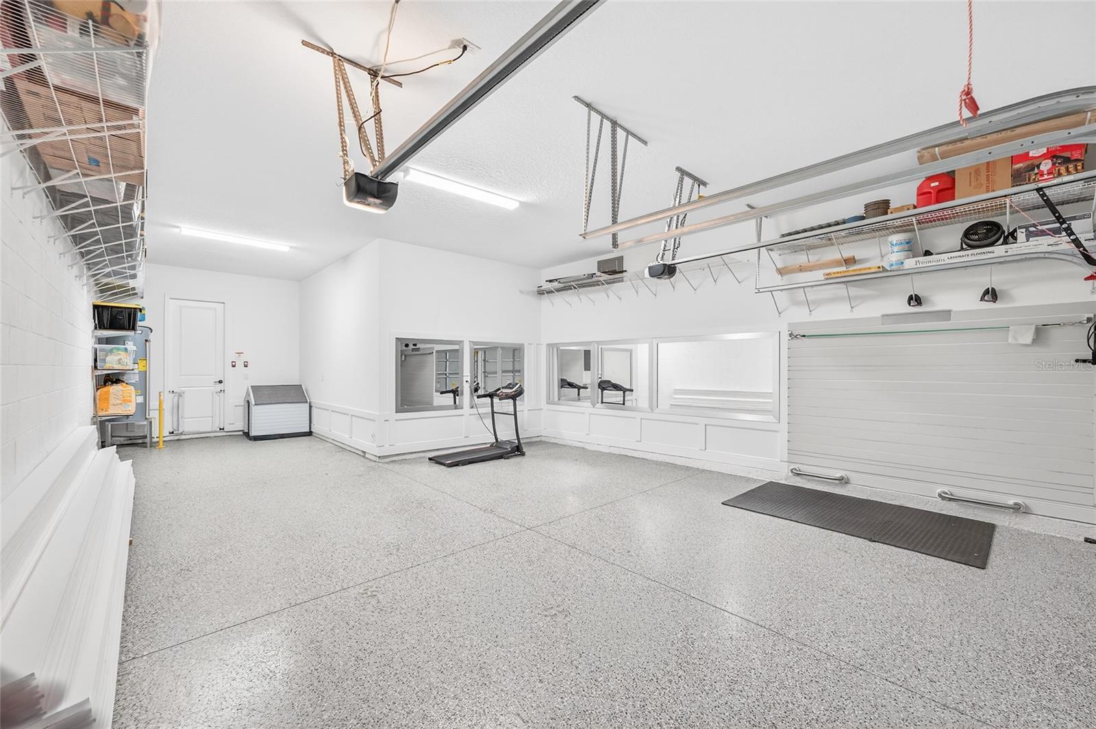 Image 56 of 62 For 19076 Planetree Street