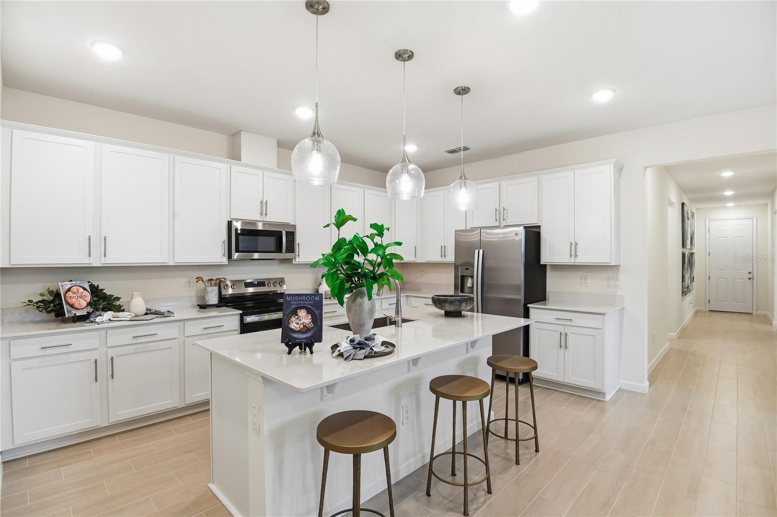 Image 6 of 23 For 5307 Mickey Avenue