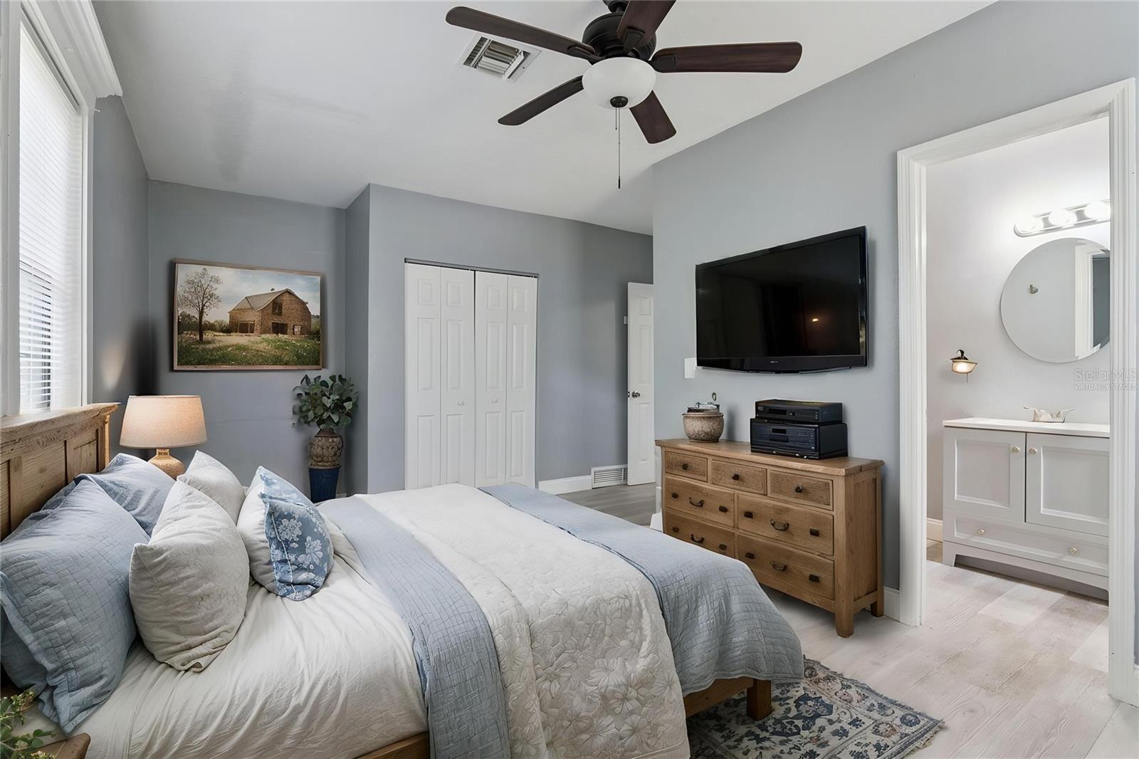 Image 18 of 59 For 110 Lauren Court