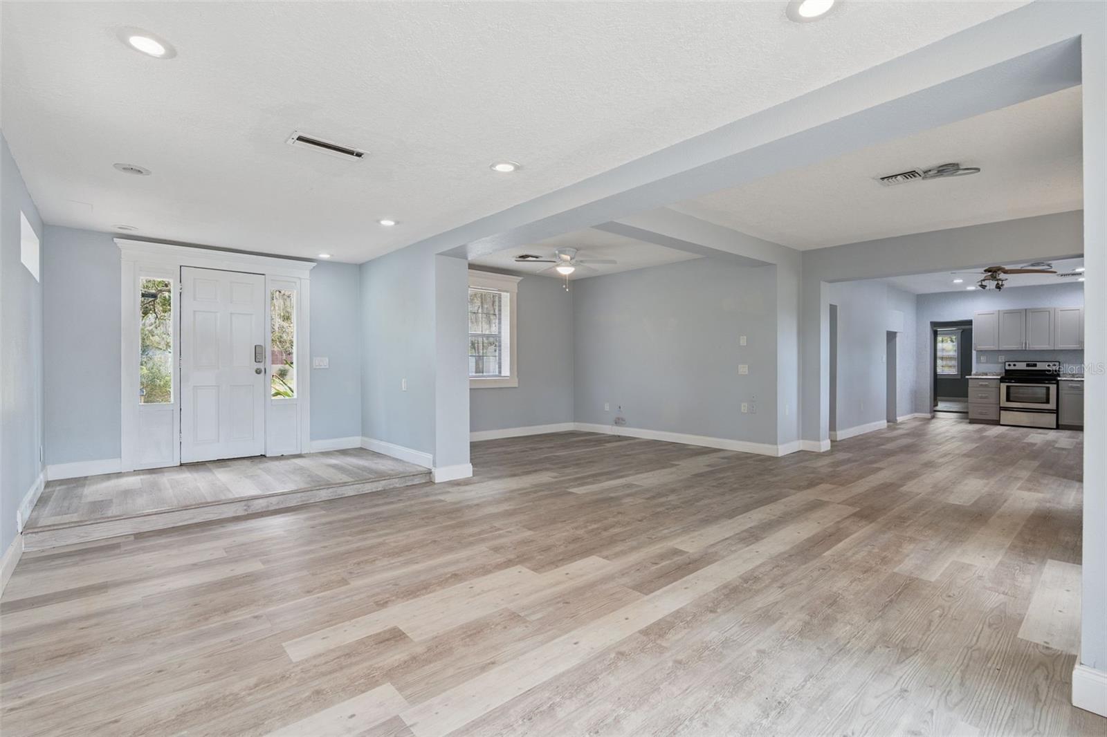 Image 20 of 59 For 110 Lauren Court