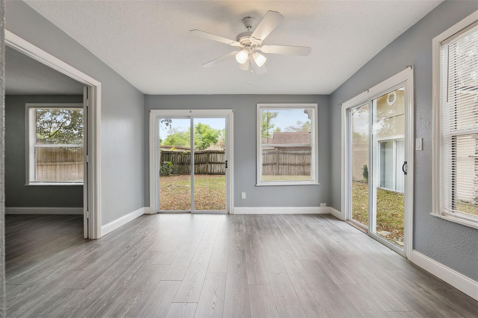 Image 26 of 59 For 110 Lauren Court