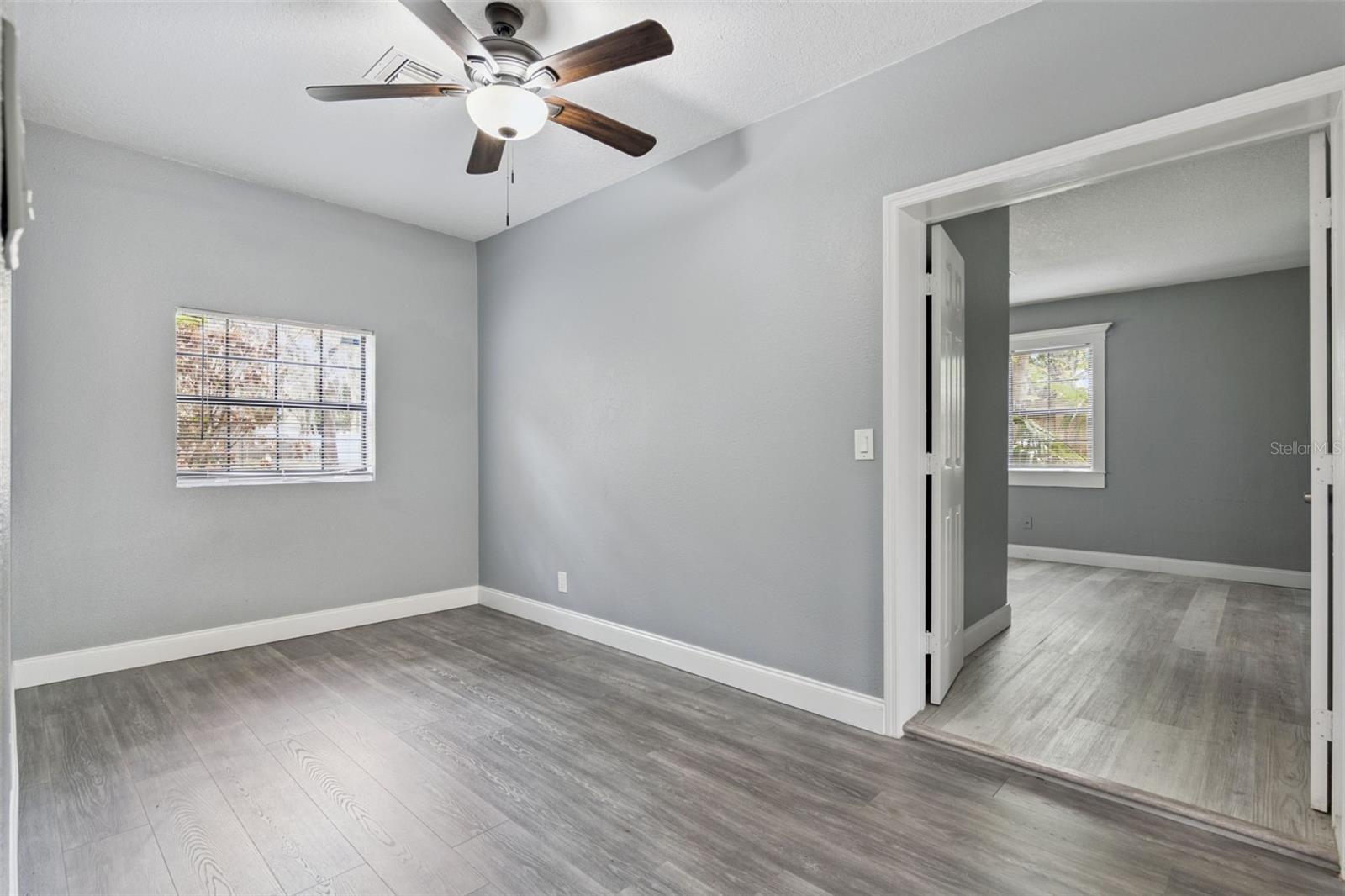 Image 31 of 59 For 110 Lauren Court