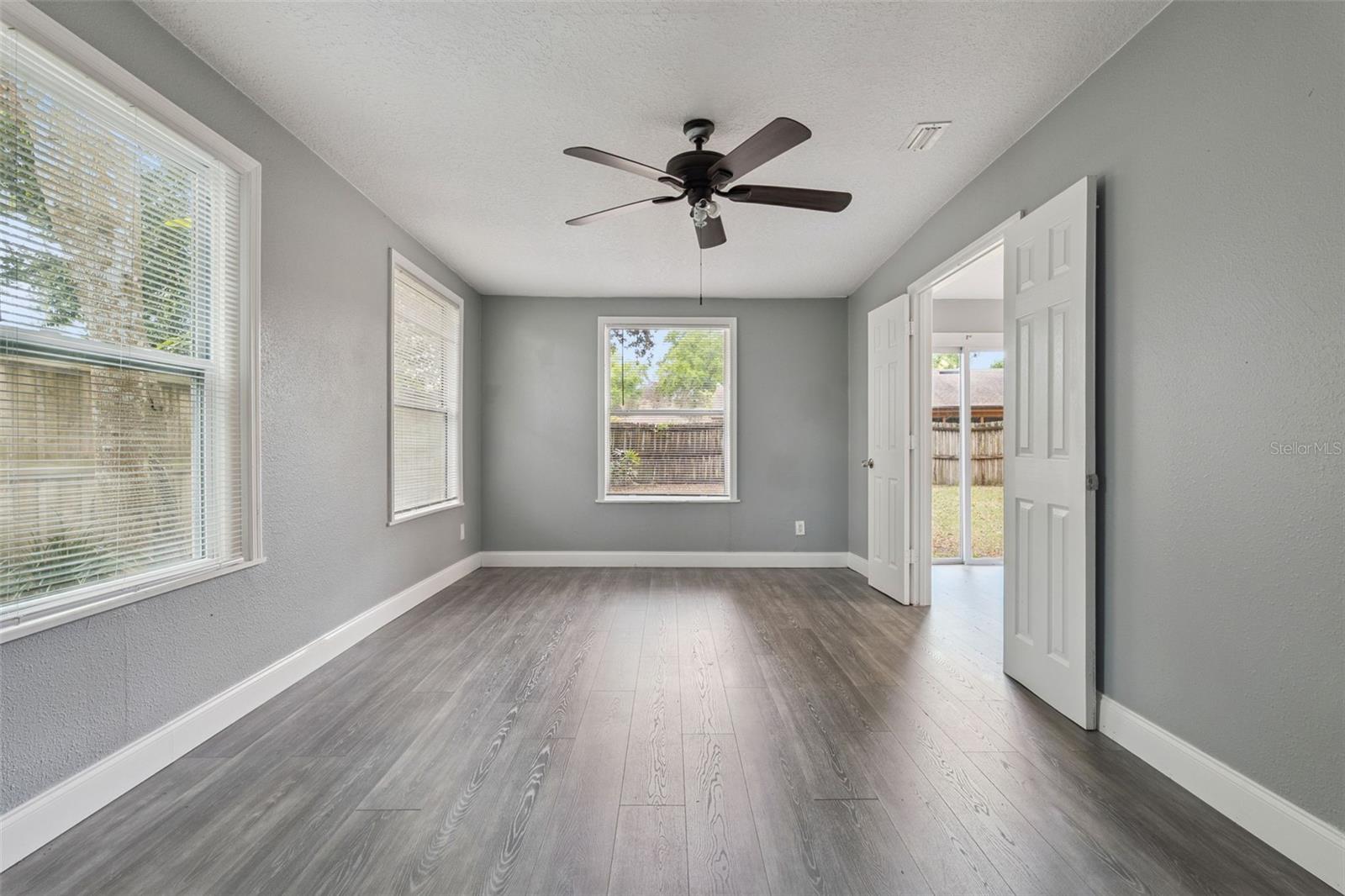 Image 38 of 59 For 110 Lauren Court