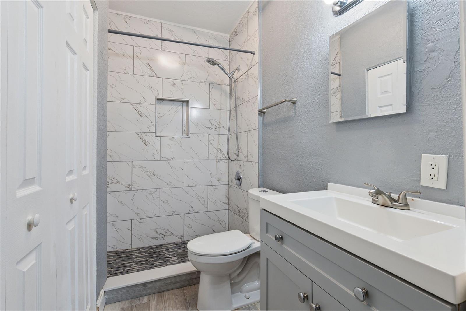 Image 39 of 59 For 110 Lauren Court