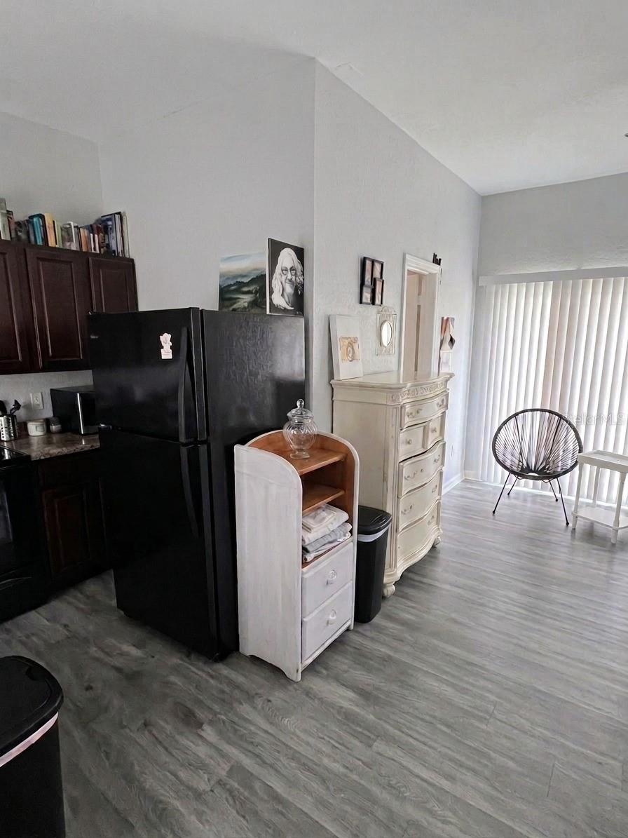 Image 44 of 59 For 110 Lauren Court