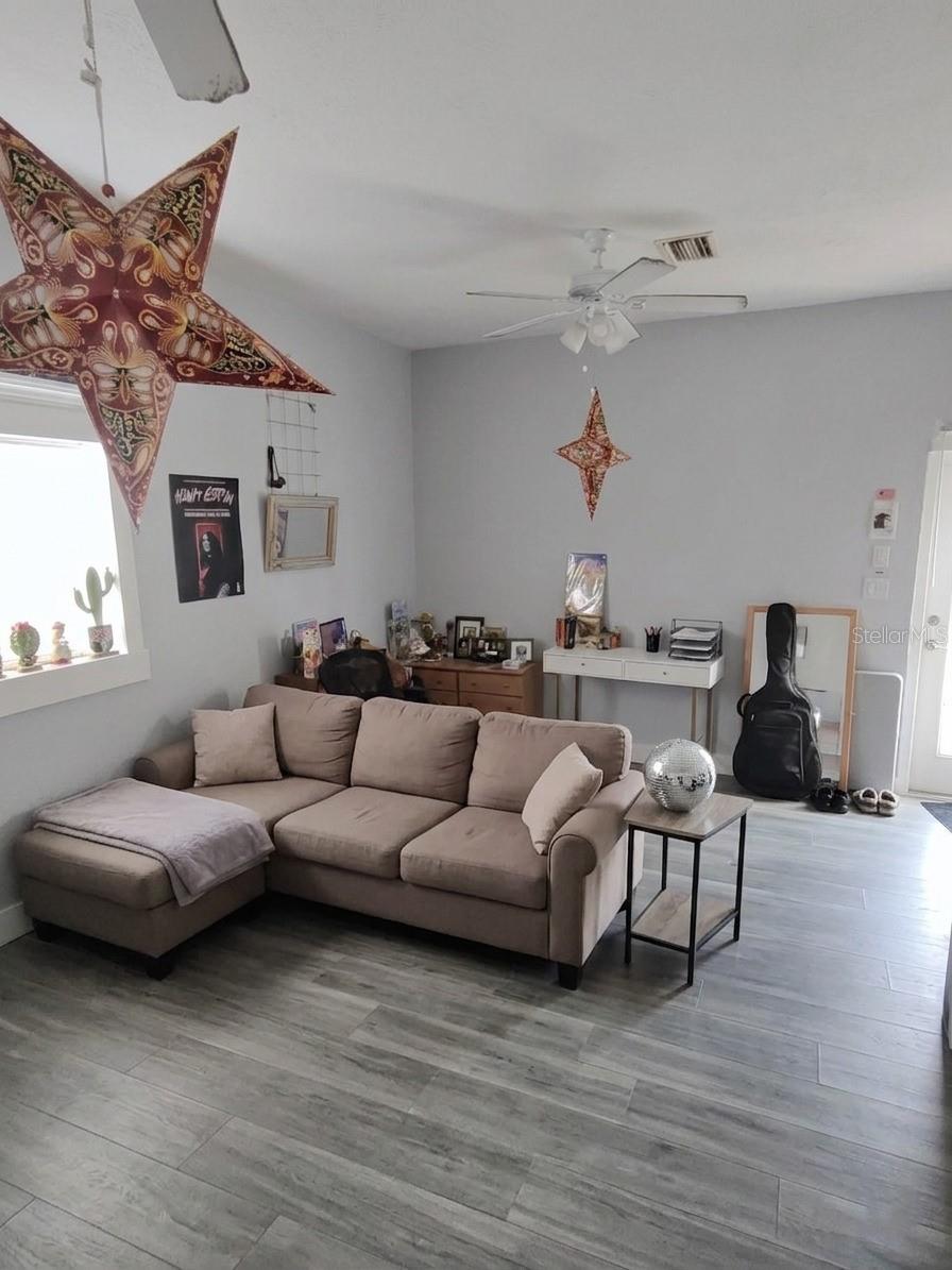 Image 46 of 59 For 110 Lauren Court