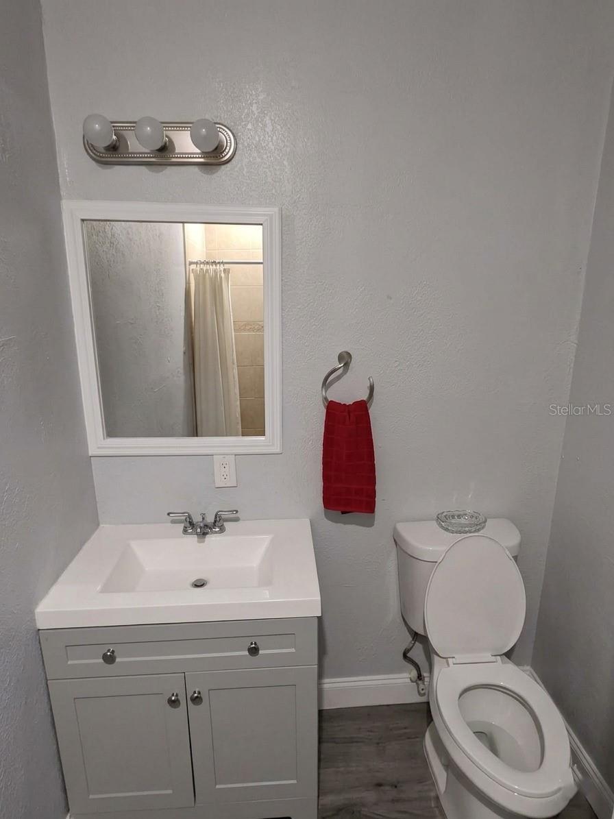 Image 48 of 59 For 110 Lauren Court