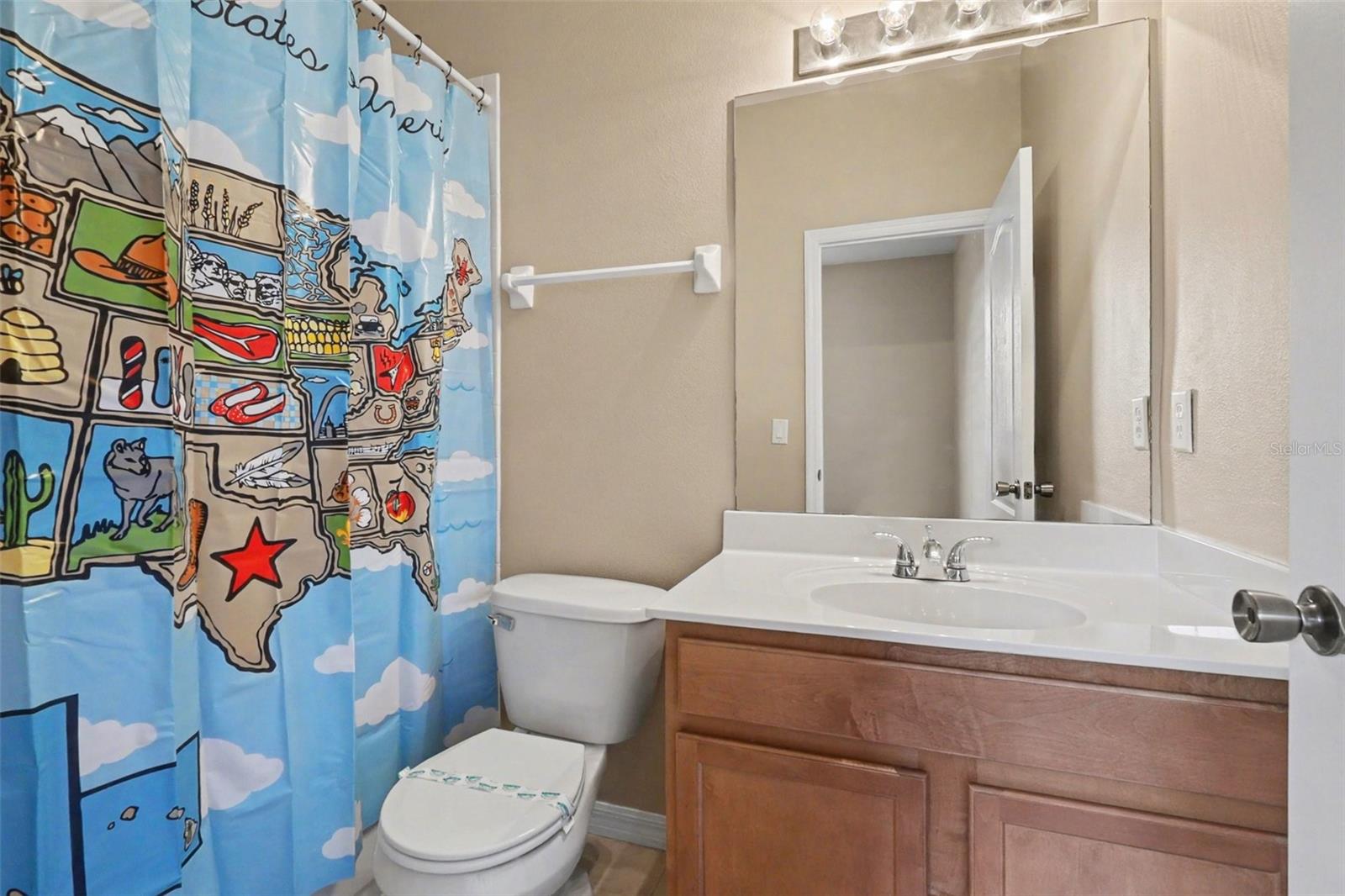 Image 10 of 24 For 948 Chelsea Drive