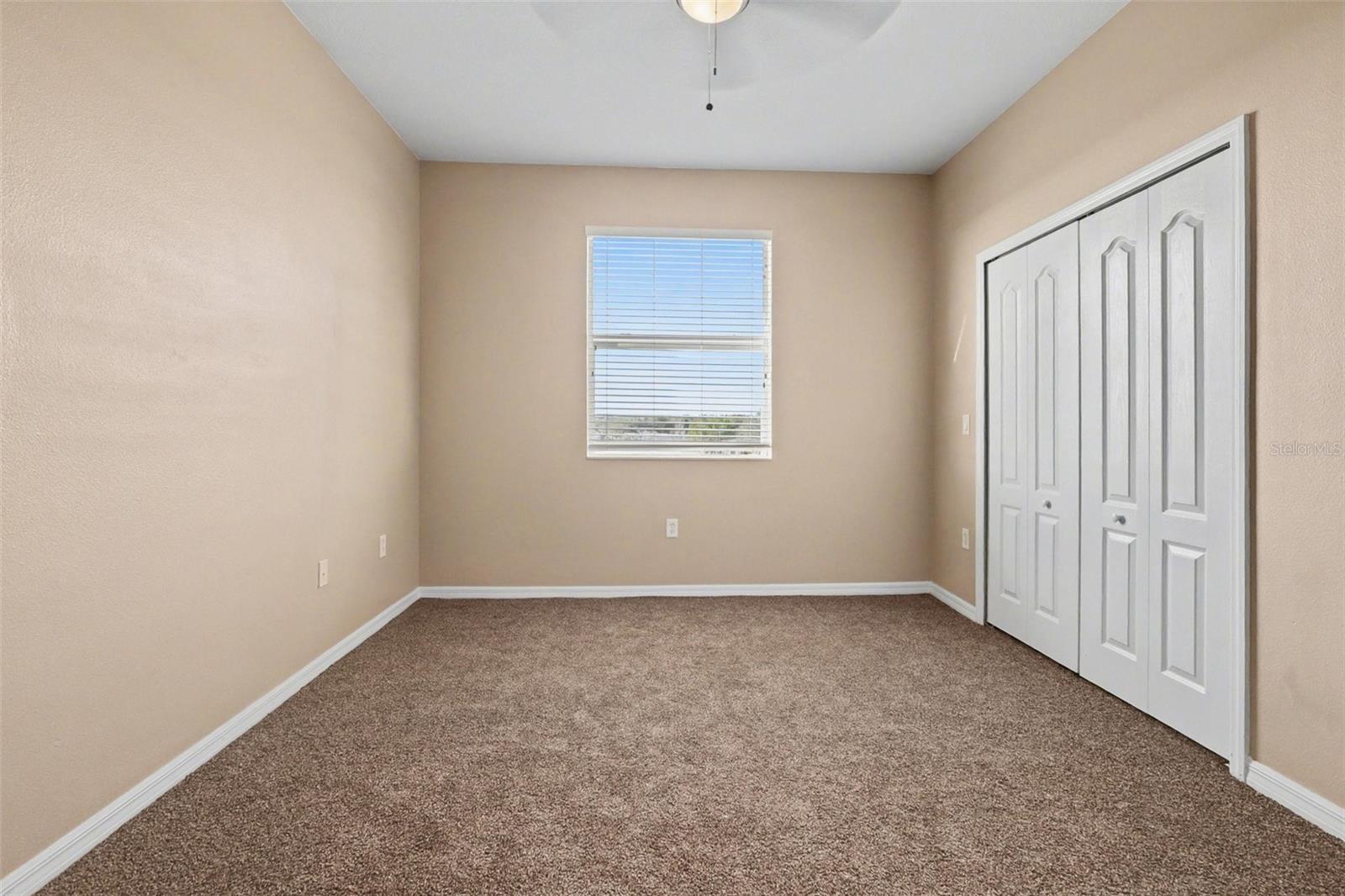 Image 11 of 24 For 948 Chelsea Drive