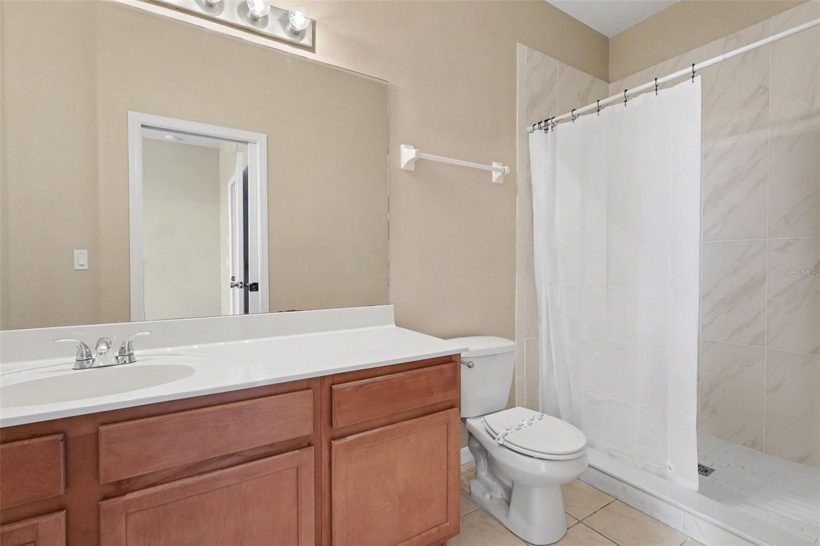 Image 14 of 24 For 948 Chelsea Drive