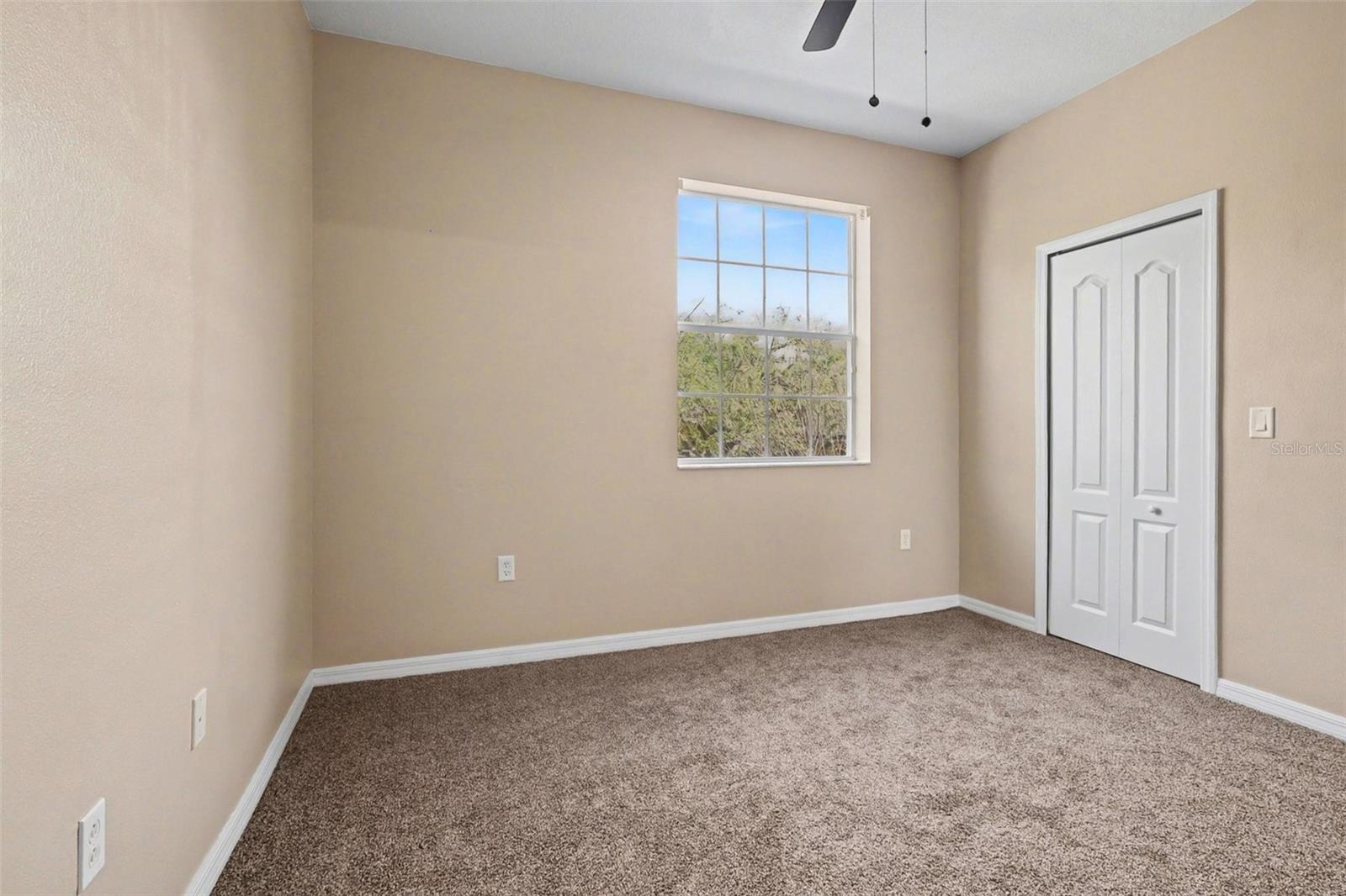 Image 15 of 24 For 948 Chelsea Drive