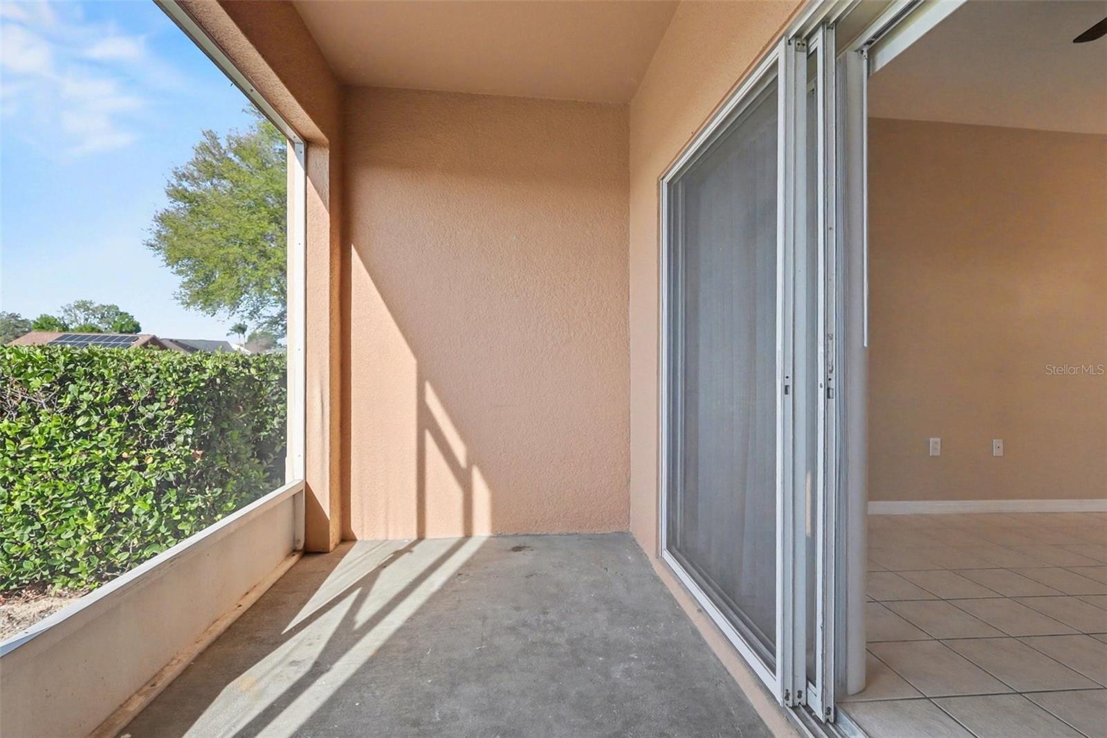 Image 20 of 24 For 948 Chelsea Drive