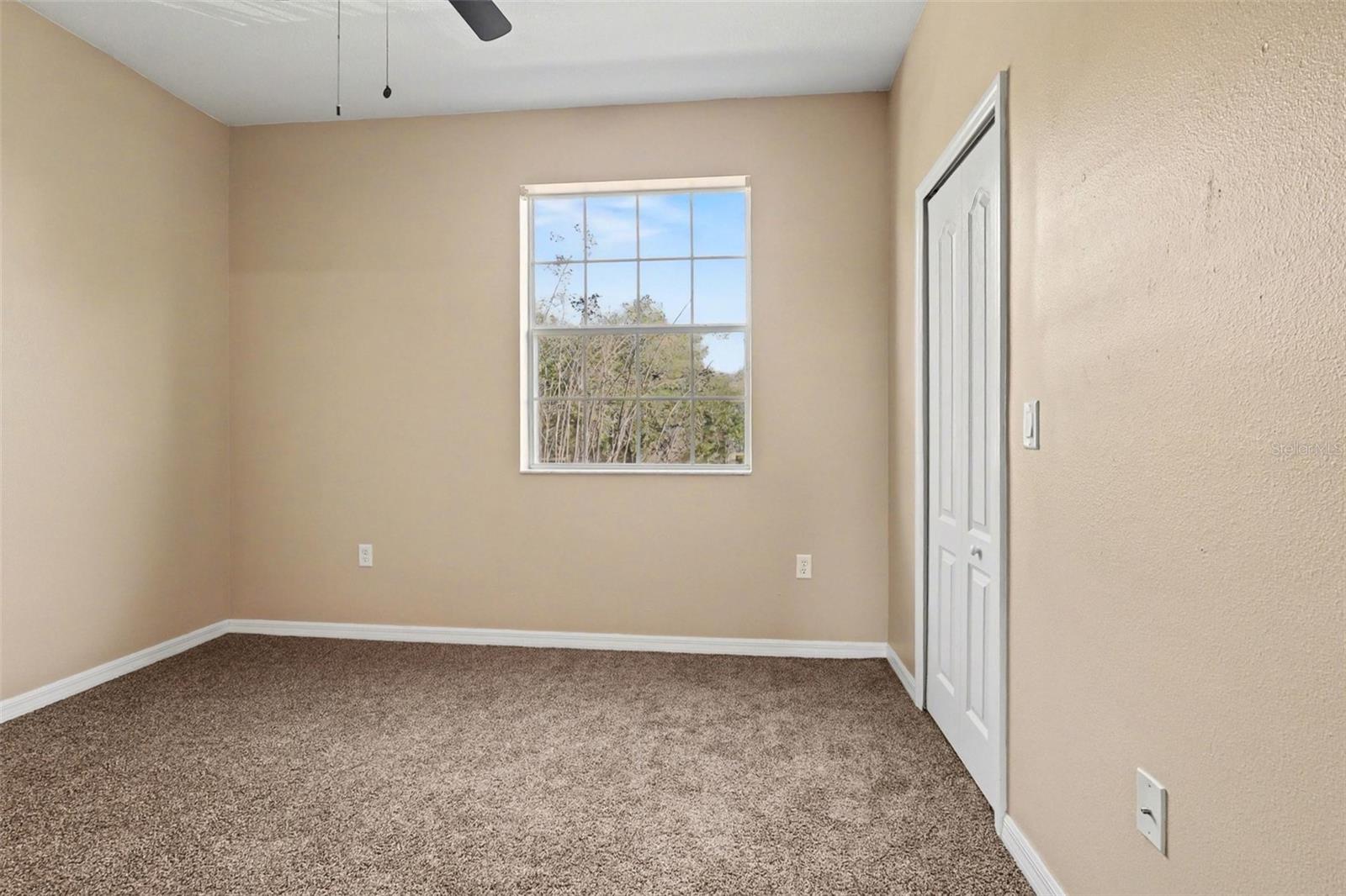 Image 9 of 24 For 948 Chelsea Drive