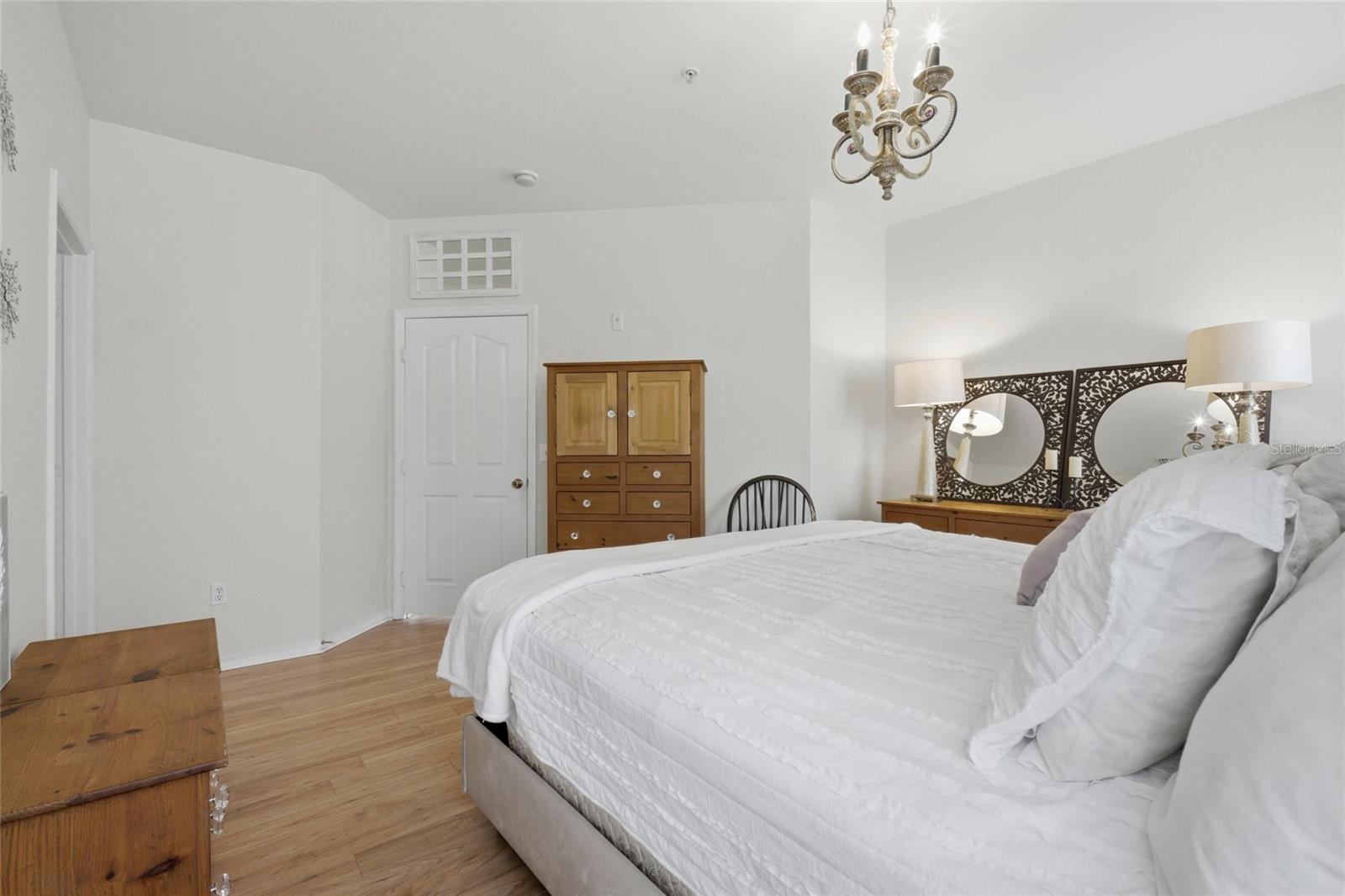 Image 16 of 49 For 2639 Maitland Crossing Way 102