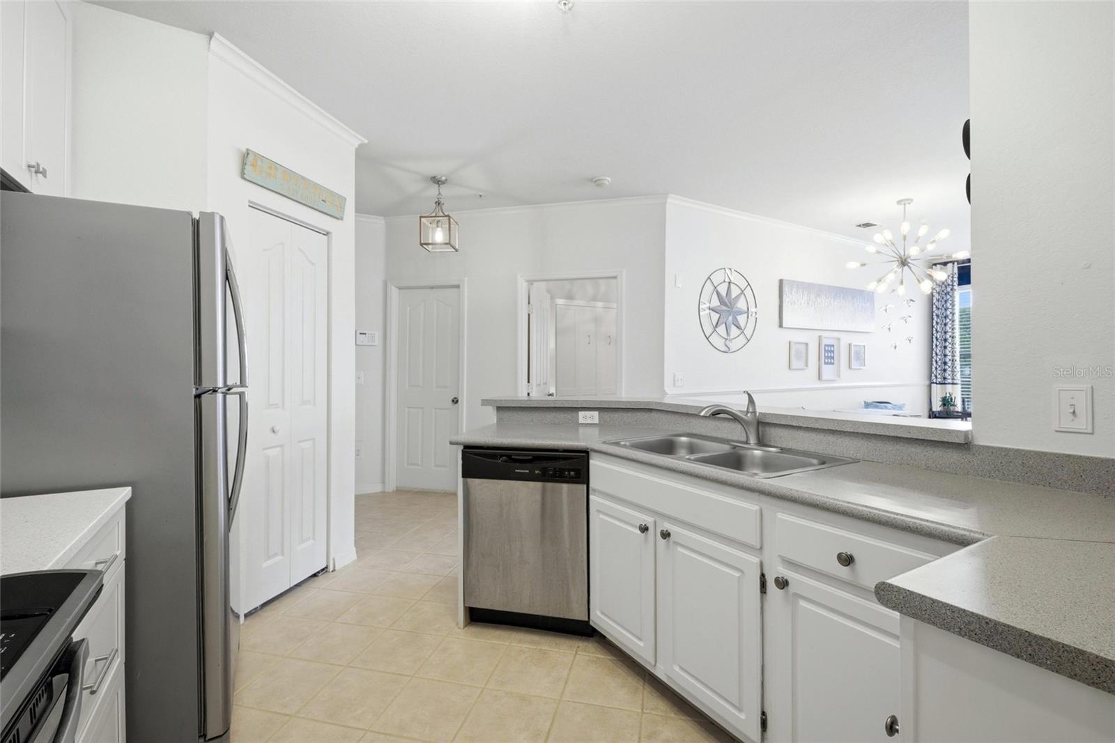 Image 7 of 49 For 2639 Maitland Crossing Way 102