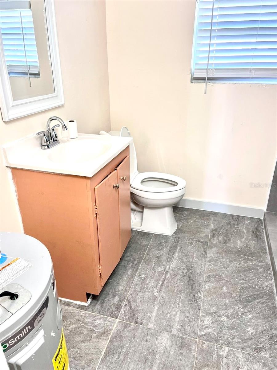 Image 12 of 25 For 333 Weaver Avenue