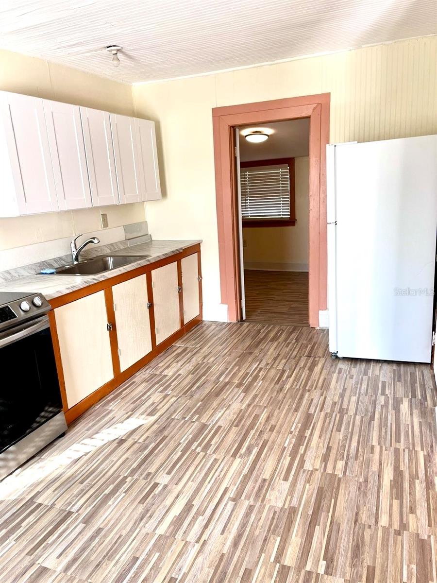 Image 15 of 25 For 333 Weaver Avenue