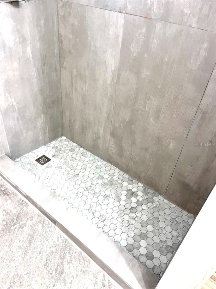 Image 18 of 25 For 333 Weaver Avenue