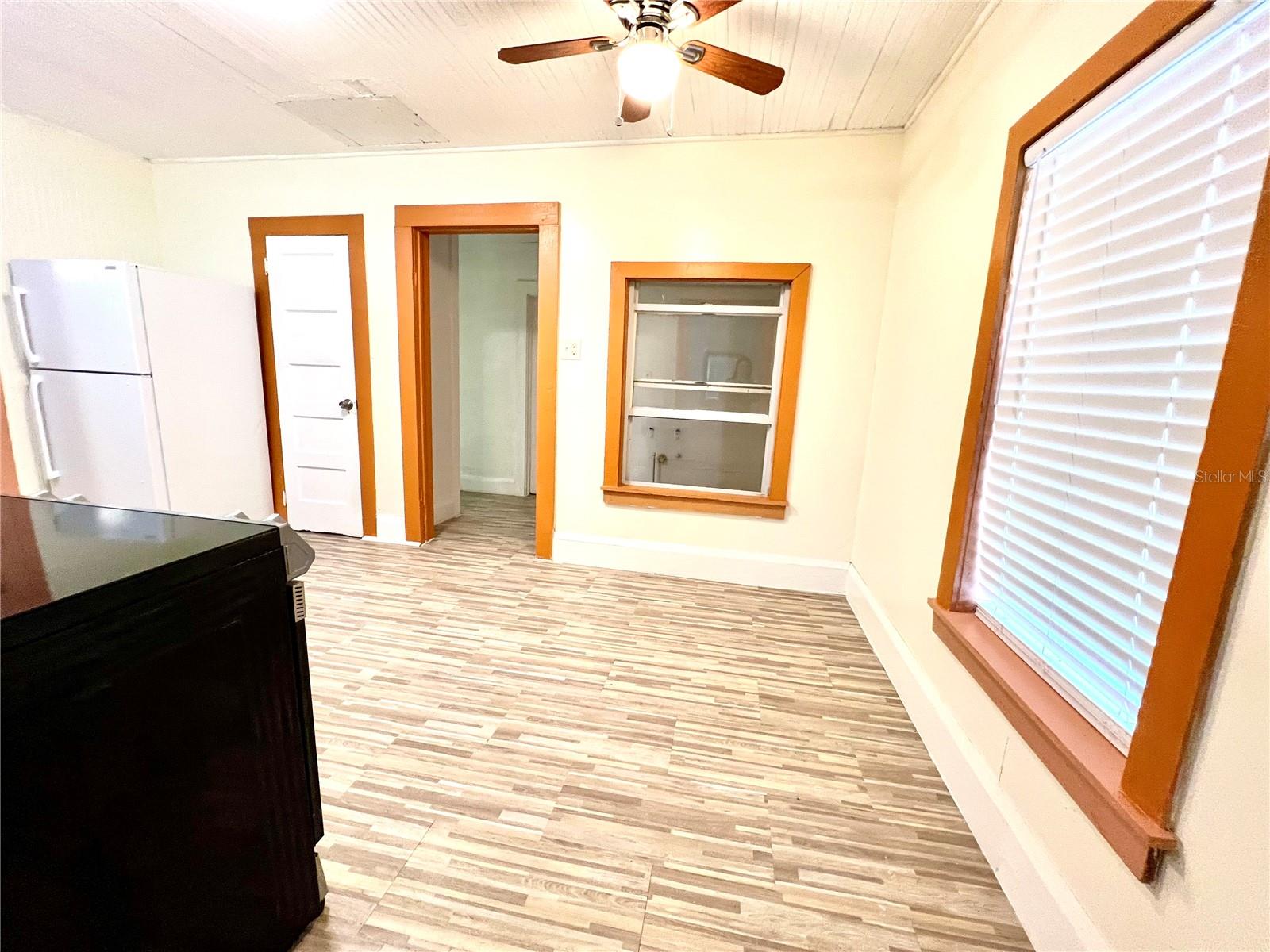 Image 3 of 25 For 333 Weaver Avenue