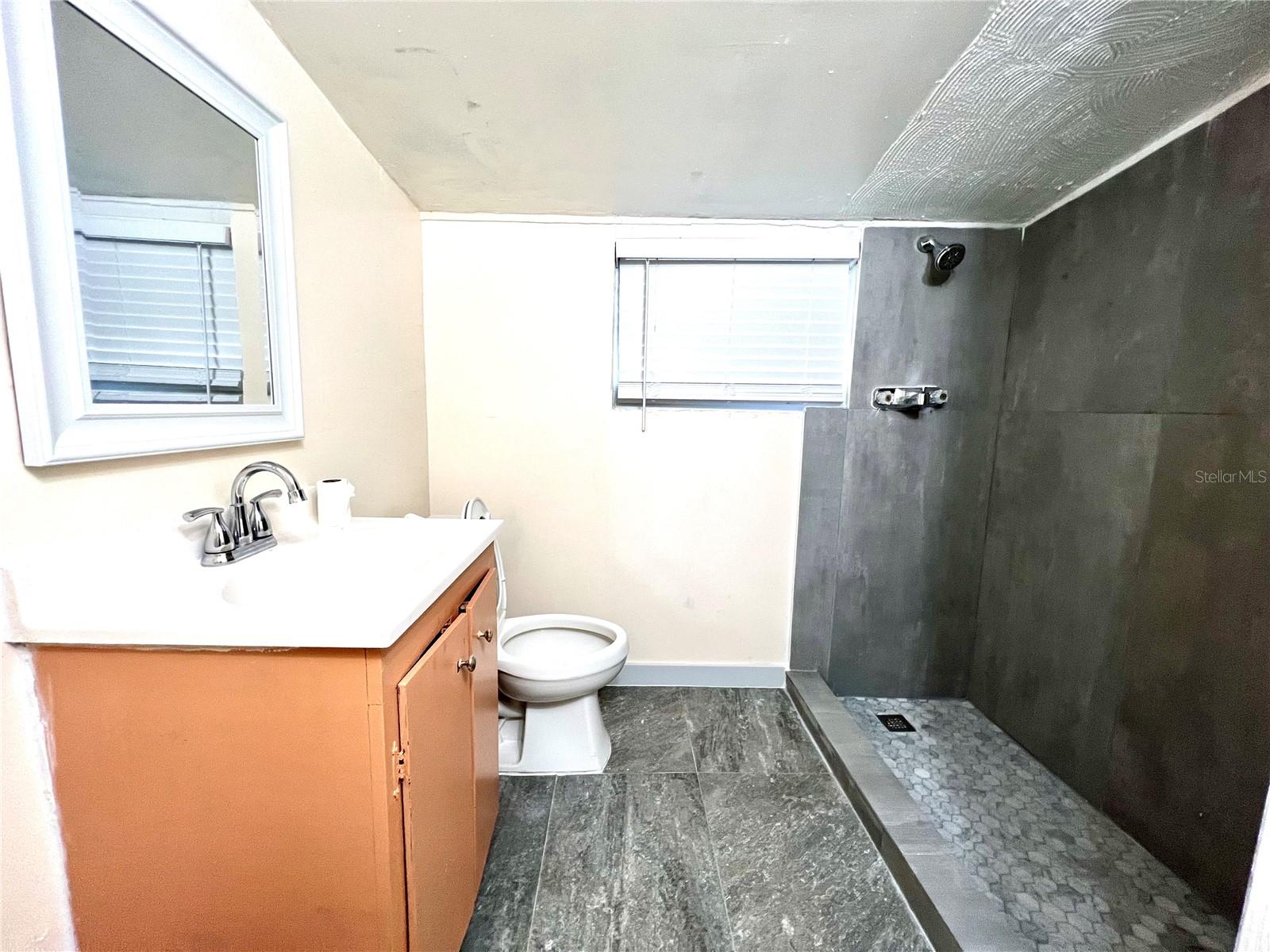 Image 7 of 25 For 333 Weaver Avenue