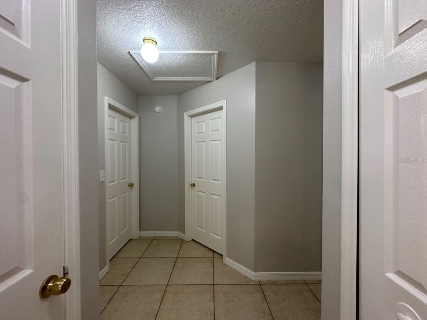 Image 19 of 31 For 661 Delmonte Court