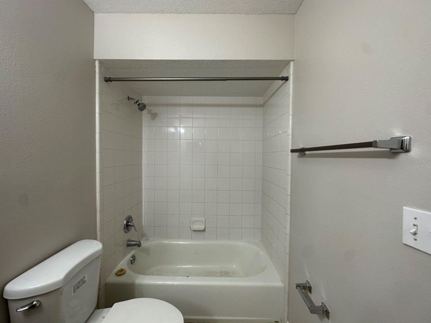 Image 25 of 31 For 661 Delmonte Court