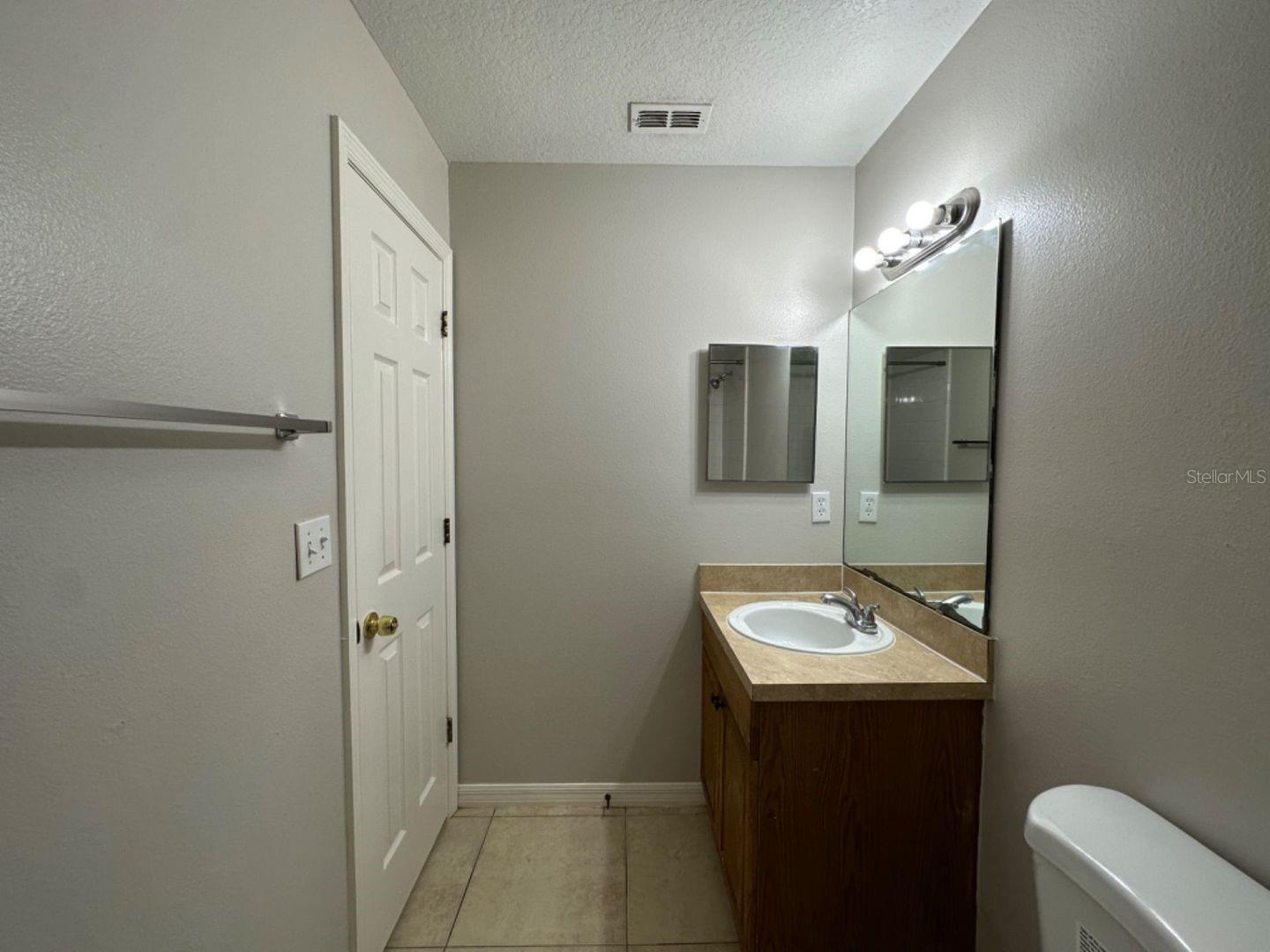 Image 26 of 31 For 661 Delmonte Court