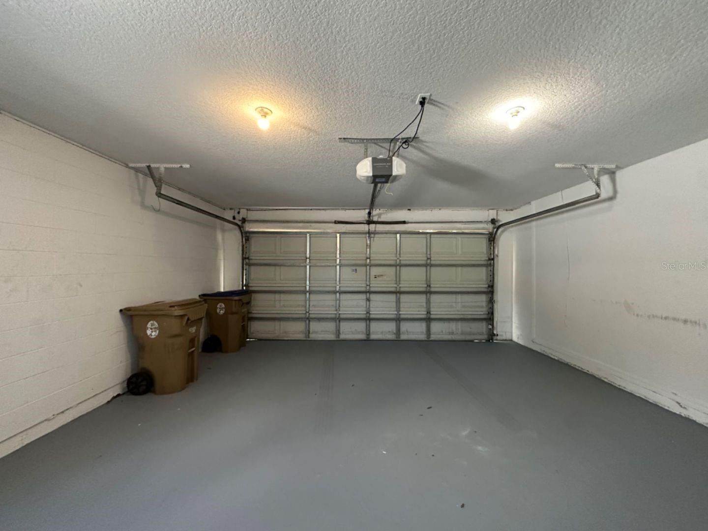 Image 28 of 31 For 661 Delmonte Court