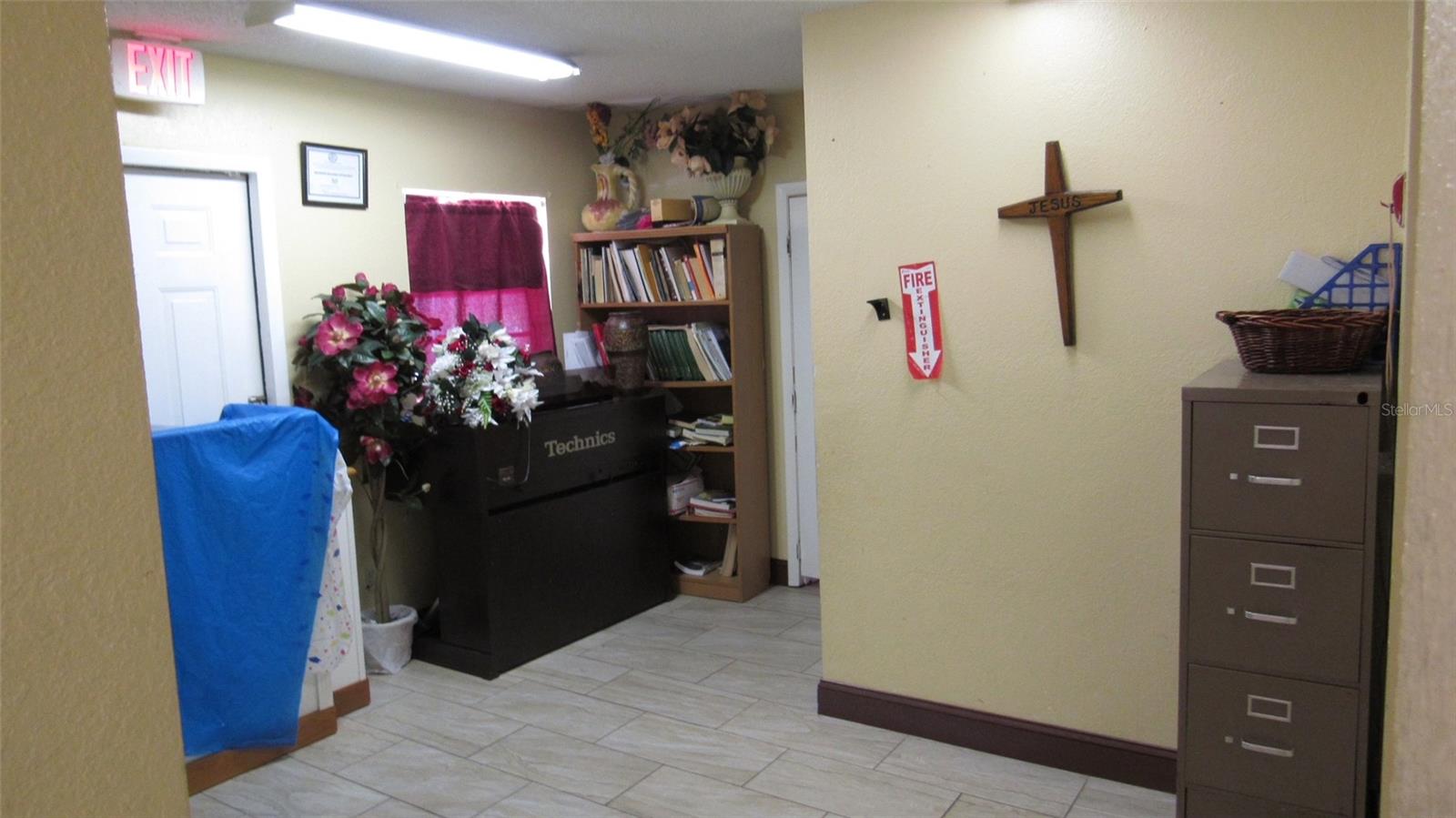 Image 25 of 33 For 0 Melton Avenue